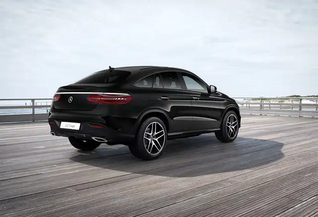 Mercedes-Benz GLE 400 4MATIC Coupé Distr PTS Pano Airm Cam AHK Ansicht 13