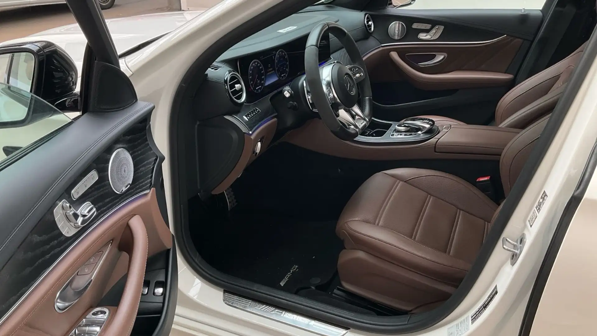 Mercedes-Benz E 63 AMG E63S*AMG*4M*DESIGNO*360°ACC*HUD*LED*AHK*WEBASTO* Blanc - 2