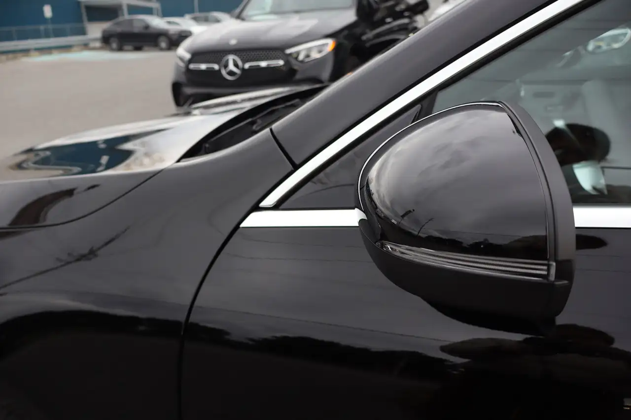 Mercedes-Benz CLA снимка Mercedes-Benz CLA