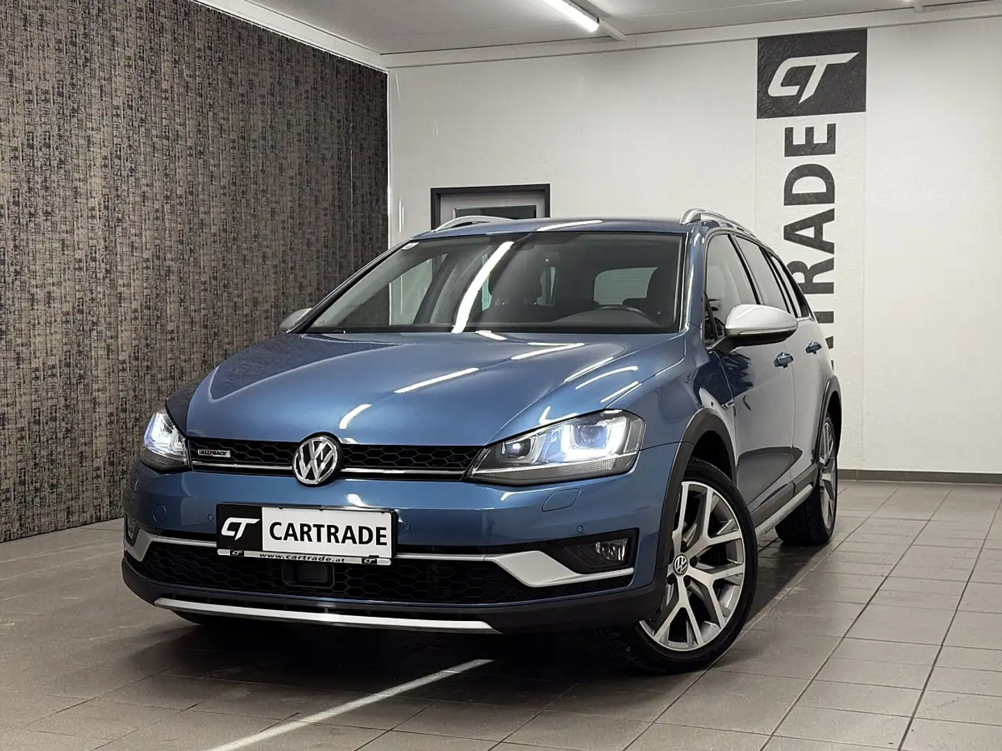 Volkswagen Golf Variant Alltrack BMT 1,6 TDI 4Motion /LED/ ACC/ NAVI/ R... Blauw - 1