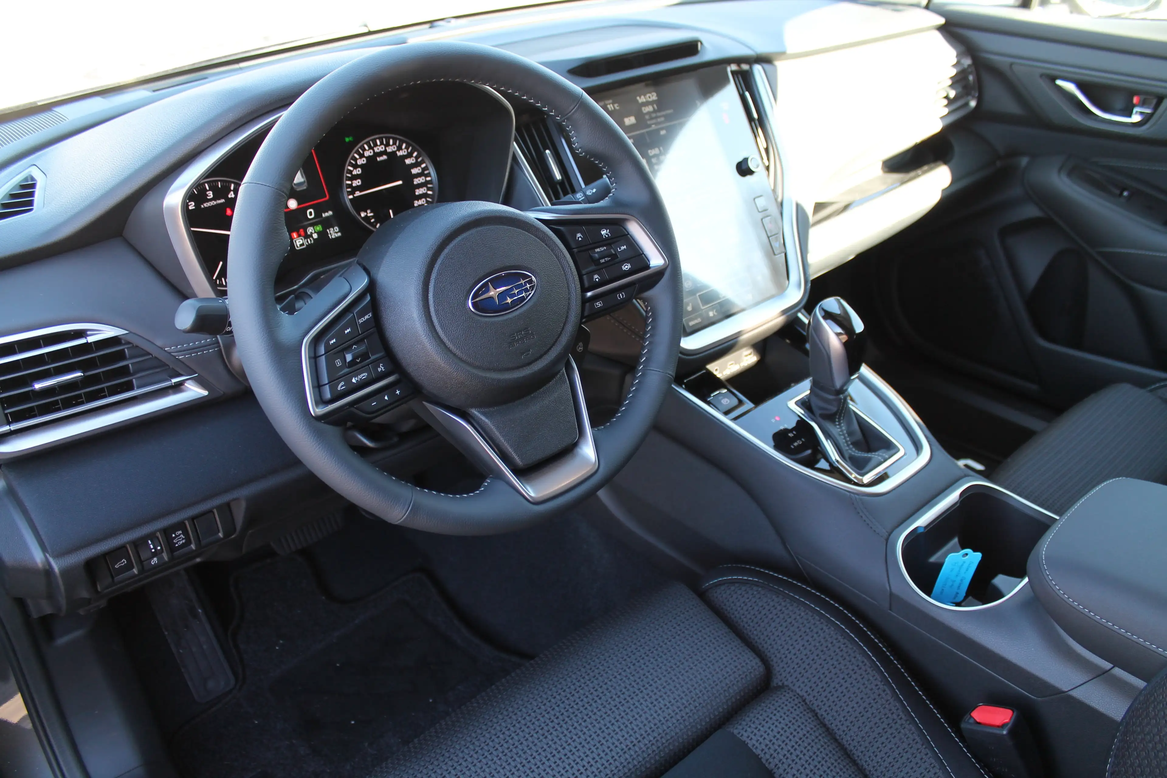 Subaru OUTBACK 2.5i Active Lineartronic — photo 4