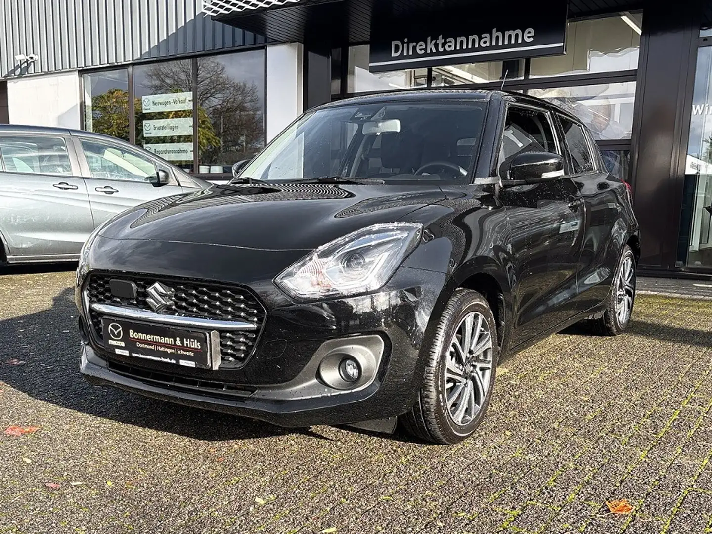 Suzuki Swift 1.2 Dualjet Comfort+ Plus Noir - 1