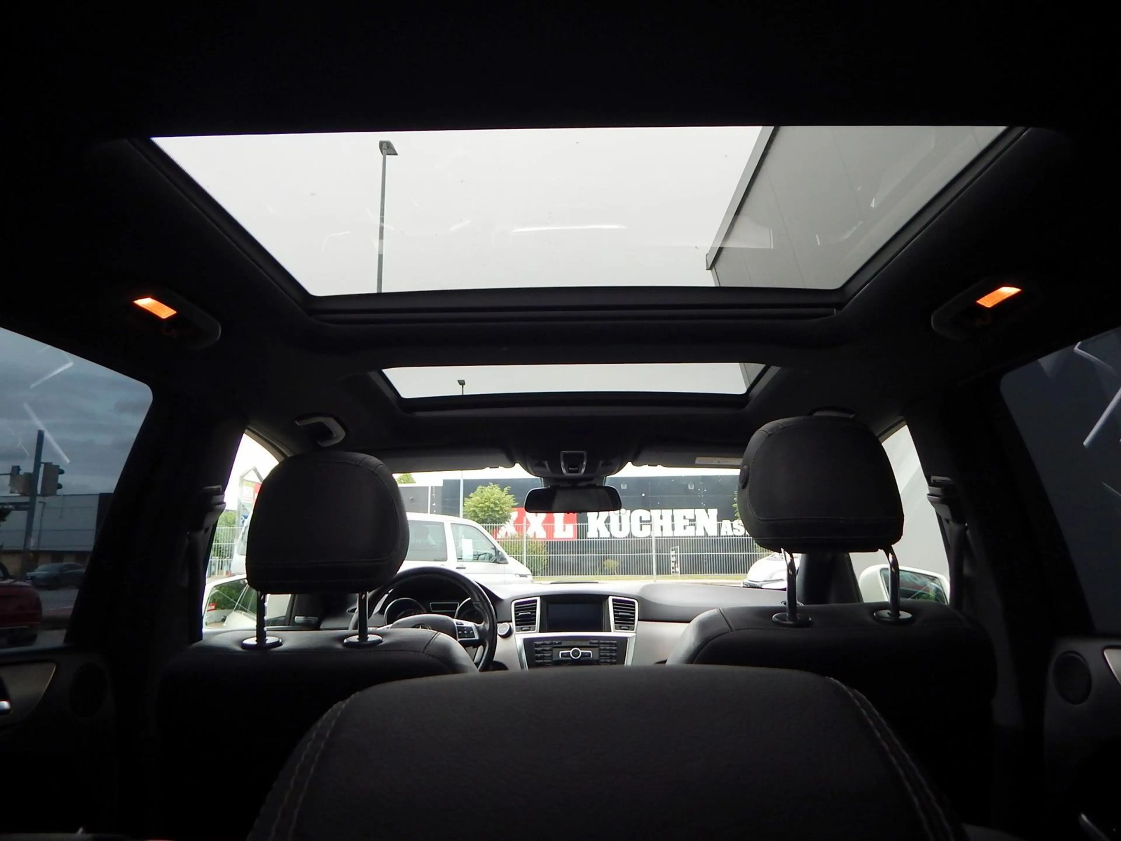 Mercedes-Benz ML 350 CDI AMG-Line PANORAMA-LEDER-XENON — photo 10