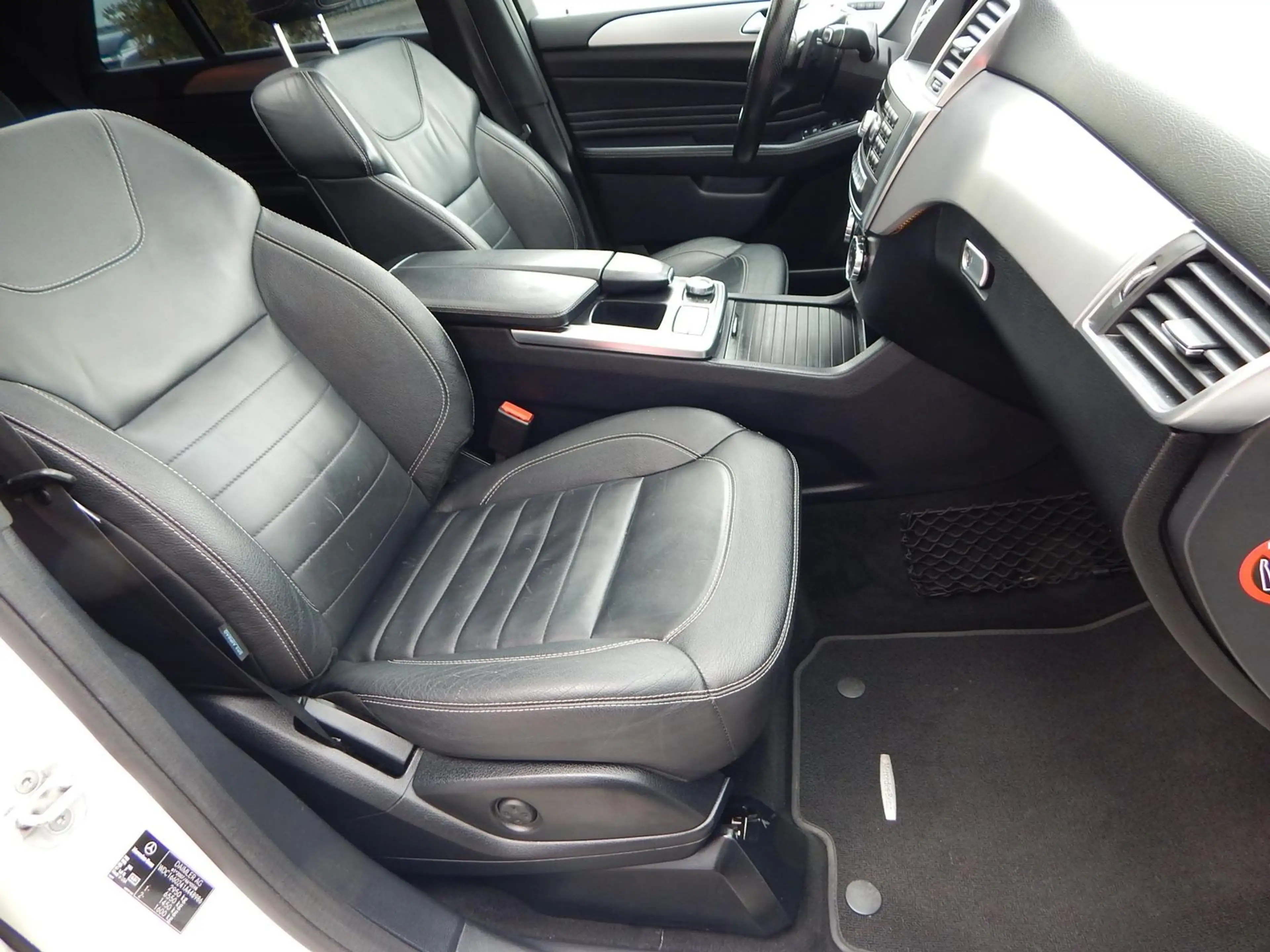 Mercedes-Benz ML 350 CDI AMG-Line PANORAMA-LEDER-XENON — photo 6