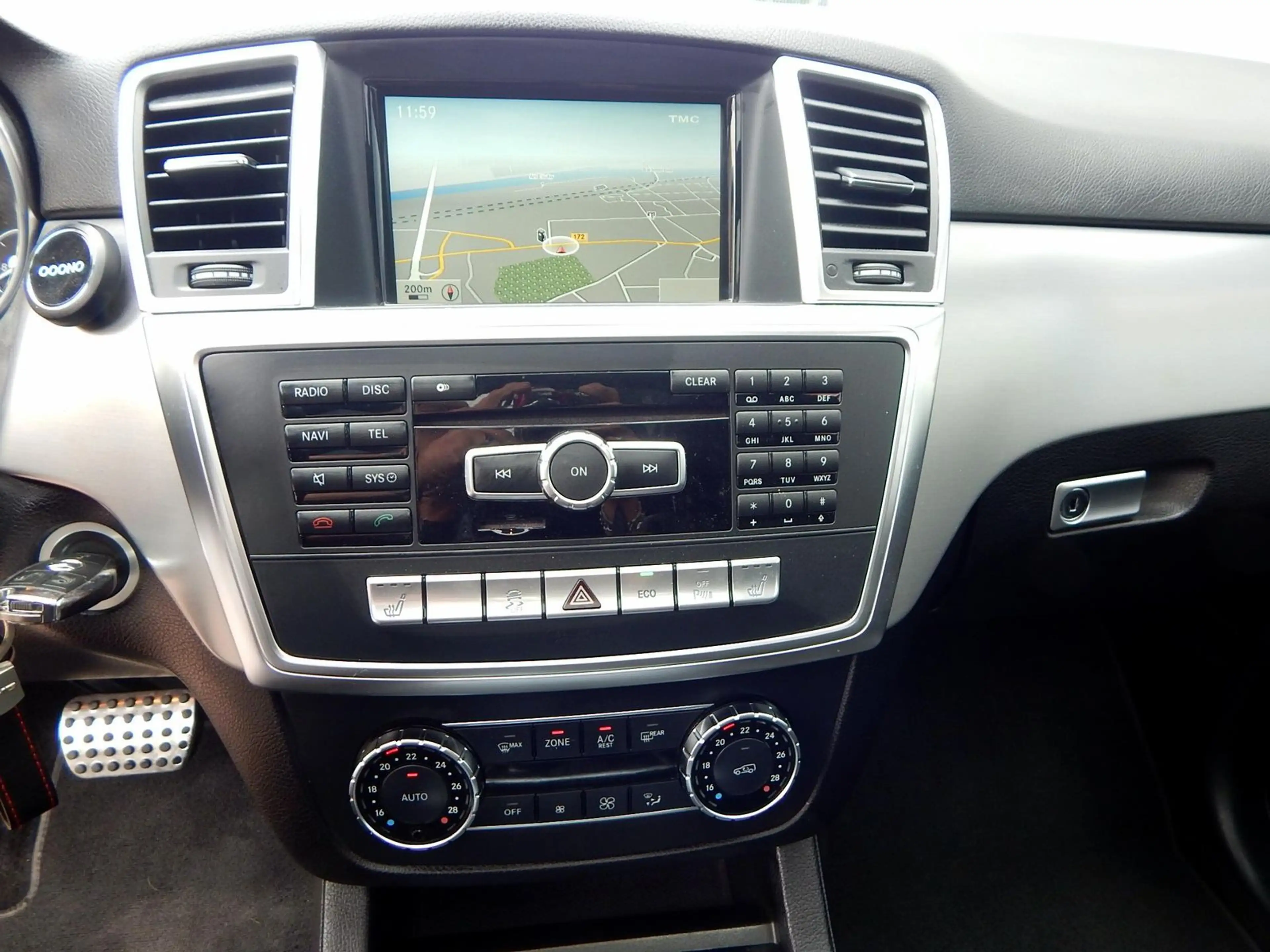 Mercedes-Benz ML 350 CDI AMG-Line PANORAMA-LEDER-XENON — photo 15