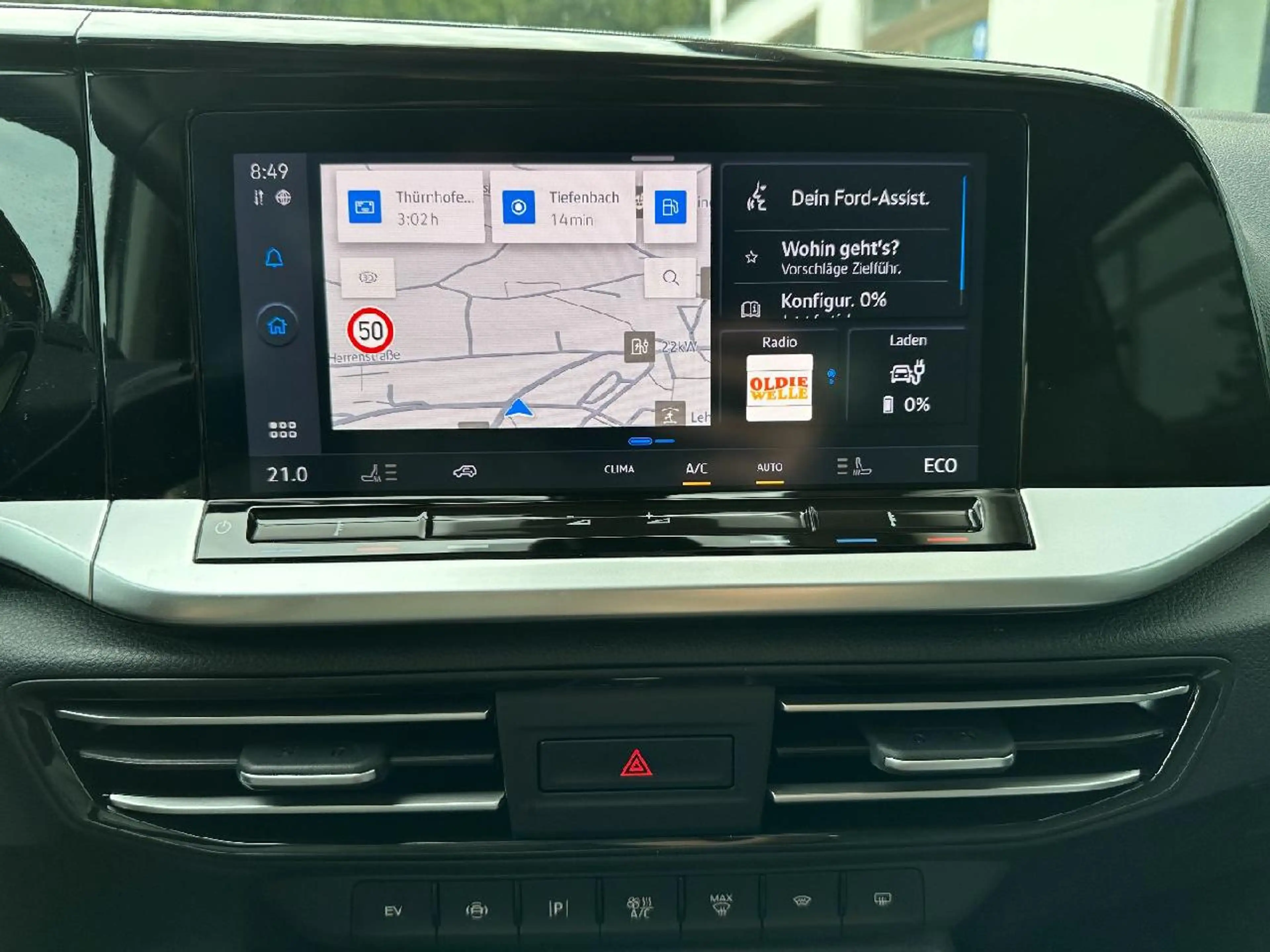 Ford Grand Tourneo PHEV Titanium — photo 11