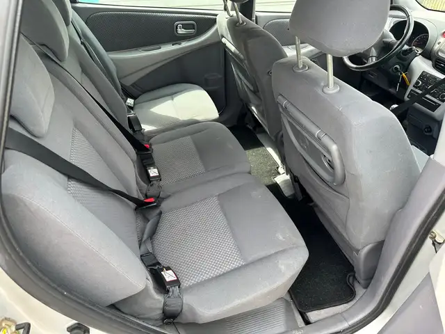 Nissan Almera view 13
