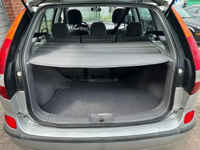 Nissan Almera view 14