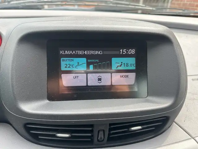 Nissan Almera view 15
