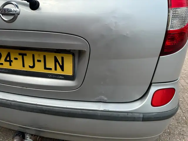 Nissan Almera view 10
