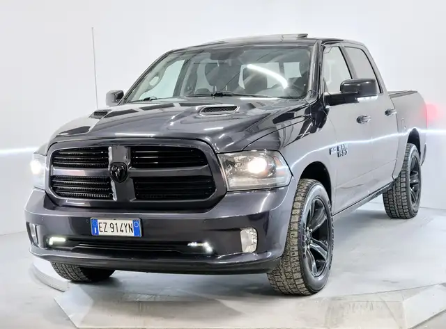 Dodge RAM 1500 5.7 V8 Crew Cab MB LaRamie 395cv at8
