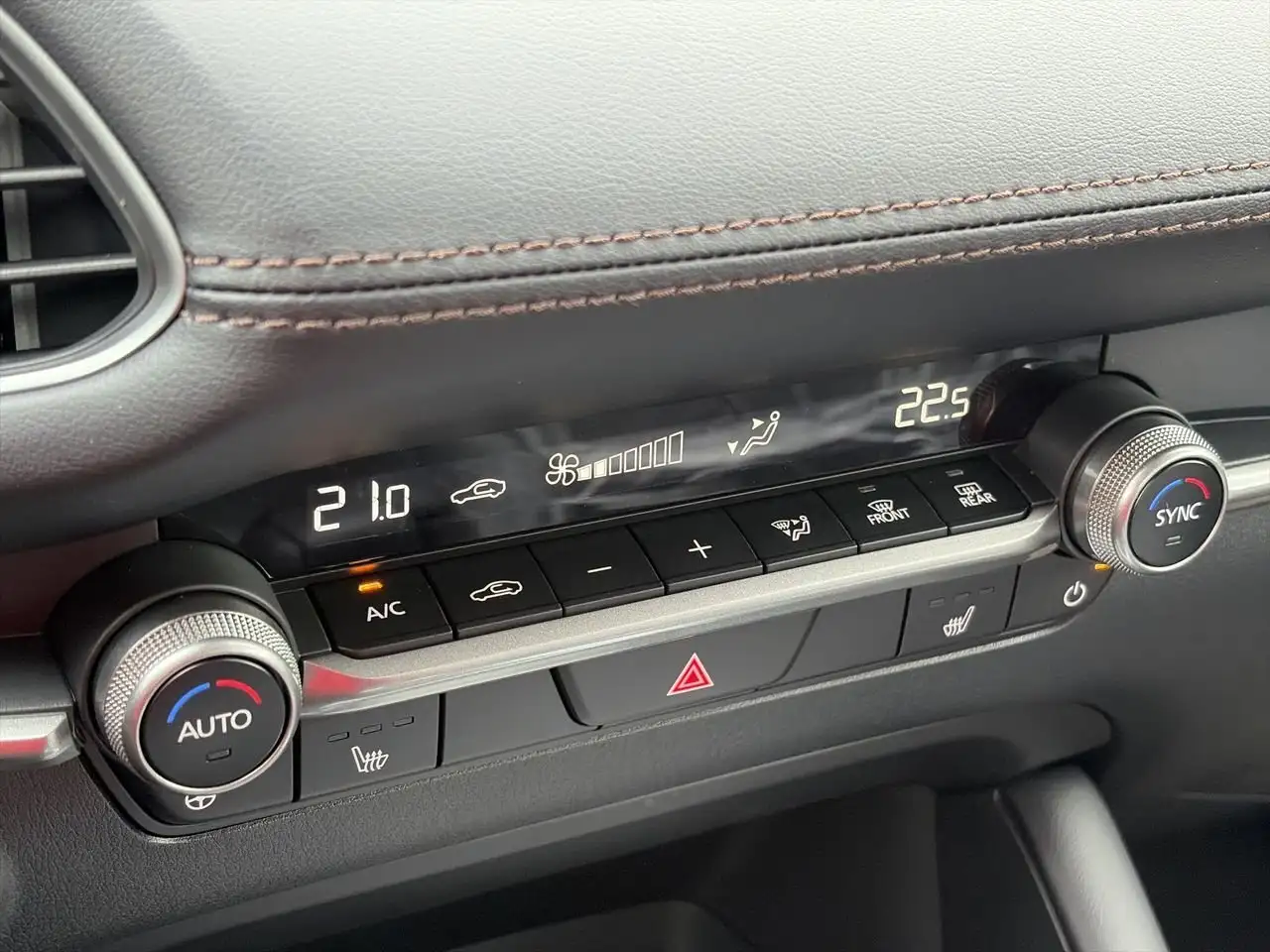 Mazda 3 снимка Mazda 3