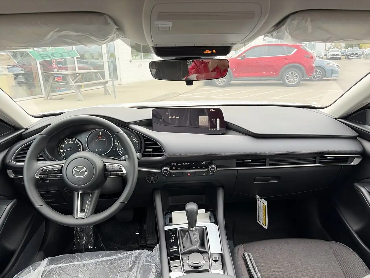 Mazda 3 снимка Mazda 3