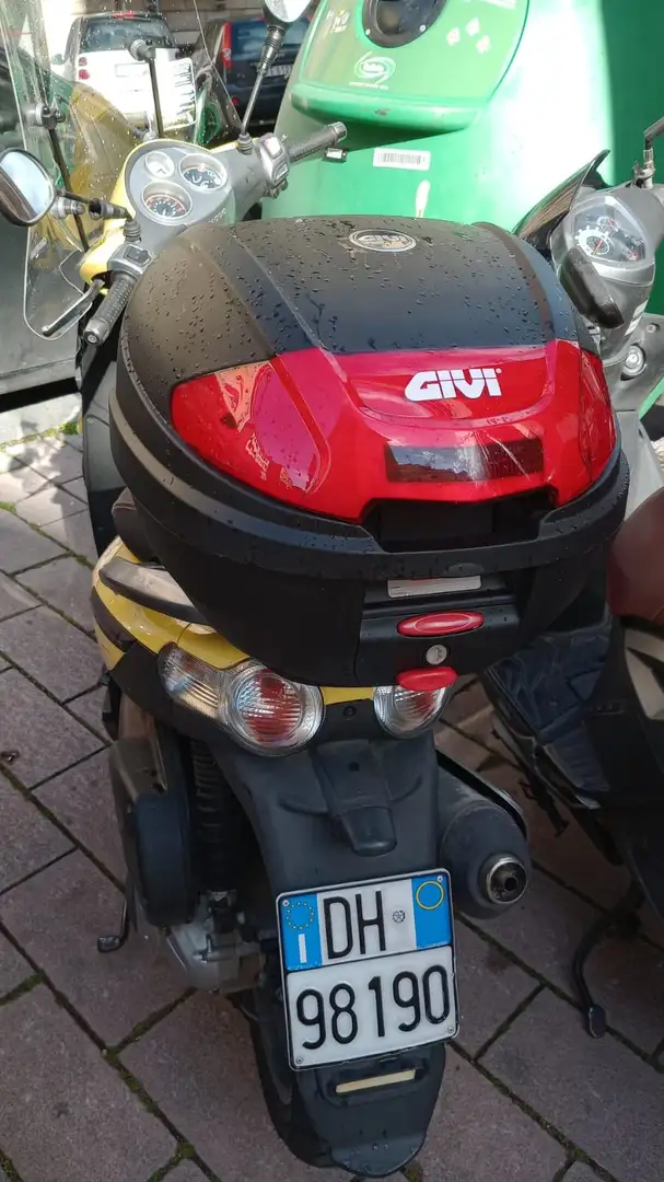 Piaggio Carnaby 125 - 1