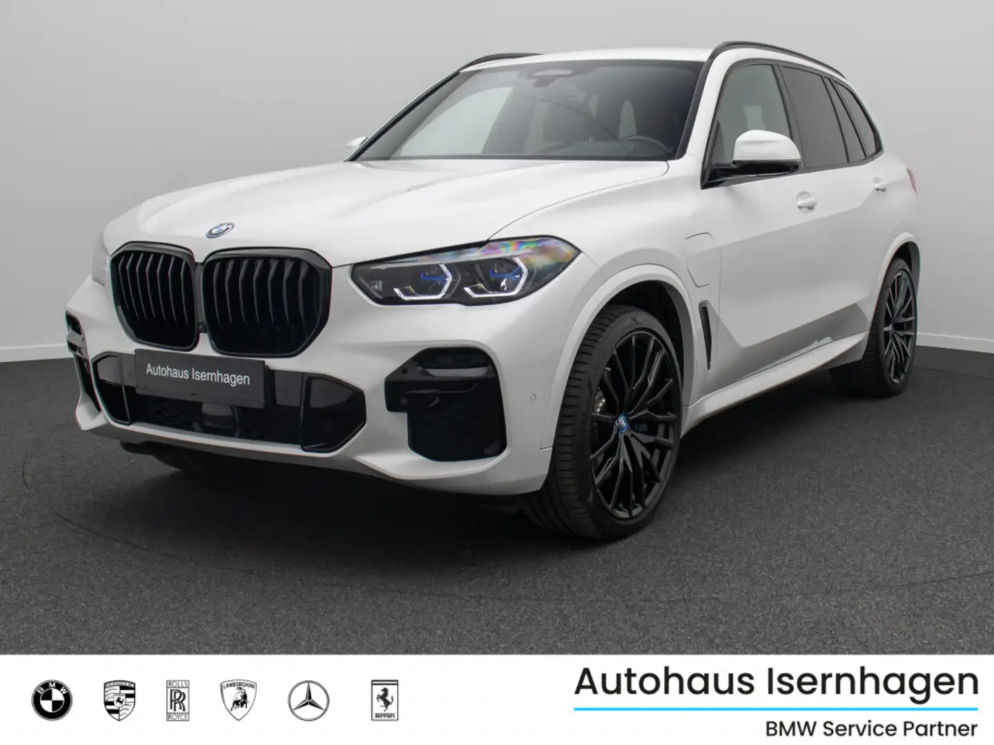 BMW X5 M Sport 360° Laser SoftCl HUD DAB HiFi Белый - 1