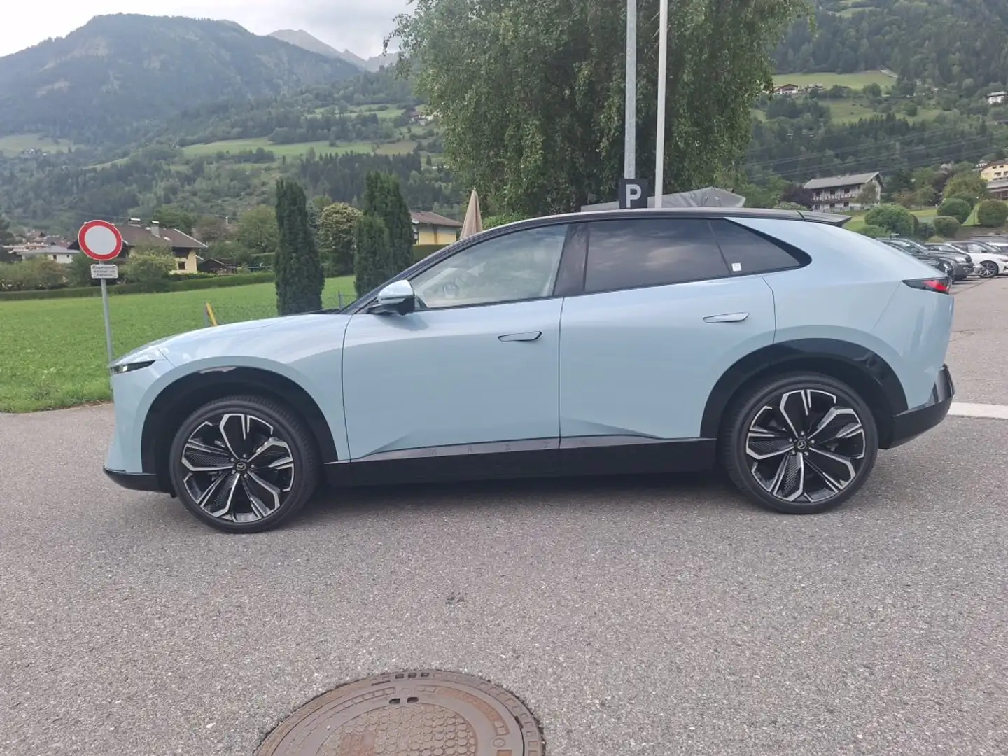 Mazda CX-6e EV 258ps AT RWD Takumi LEDER HELL 21ALU Schwarz - 2