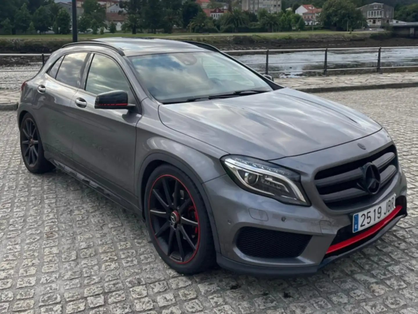 Mercedes-Benz GLA 250 AMG+Line+4Matic+7G-DCT Gris - 1