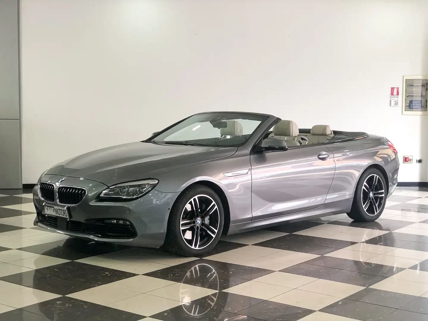 BMW 640 640d Cabrio Xdrive Luxury FULL Gris - 1