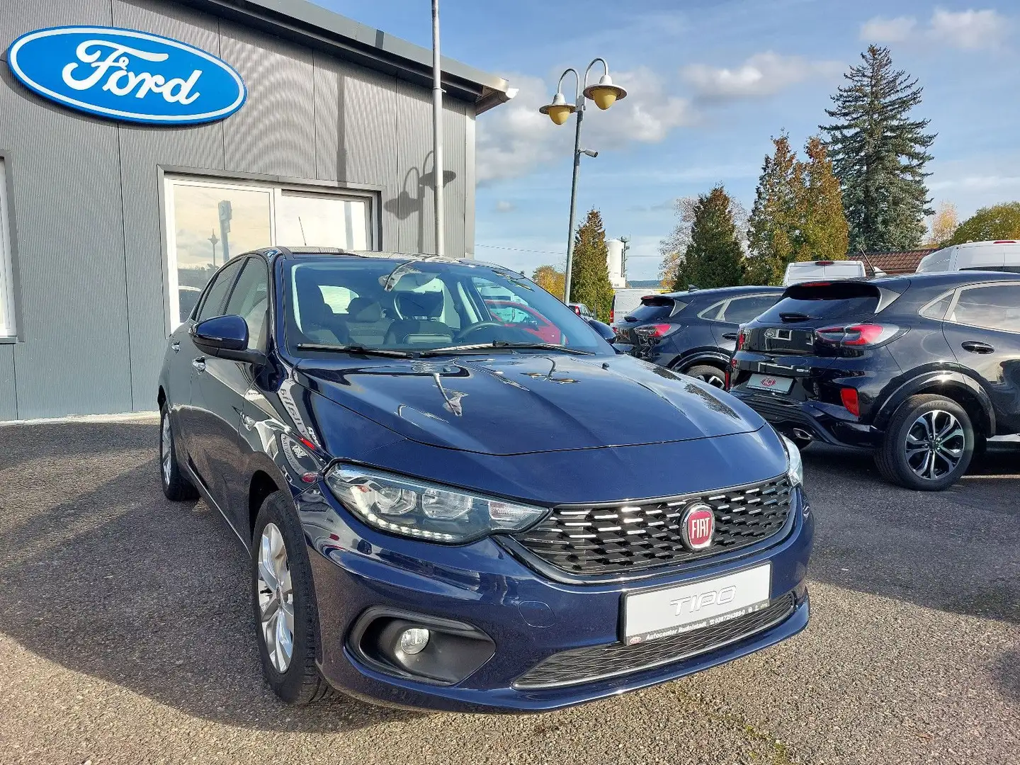 Fiat Tipo Lounge Blau - 2