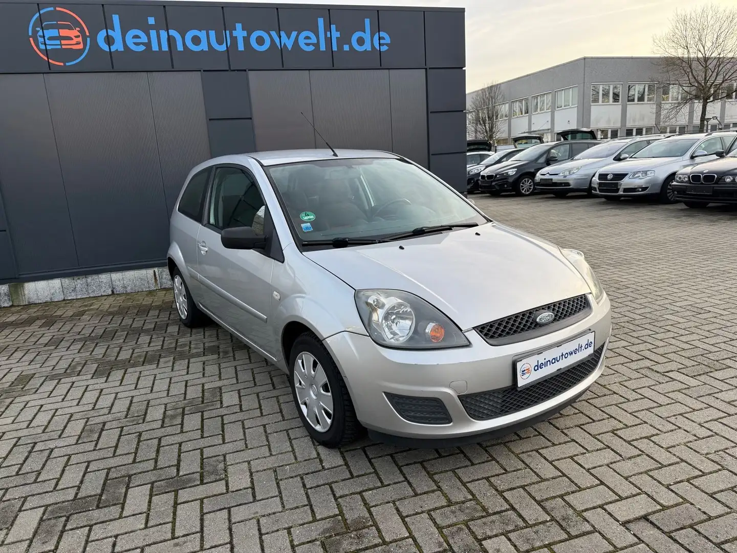 Ford Fiesta Style Silber - 1