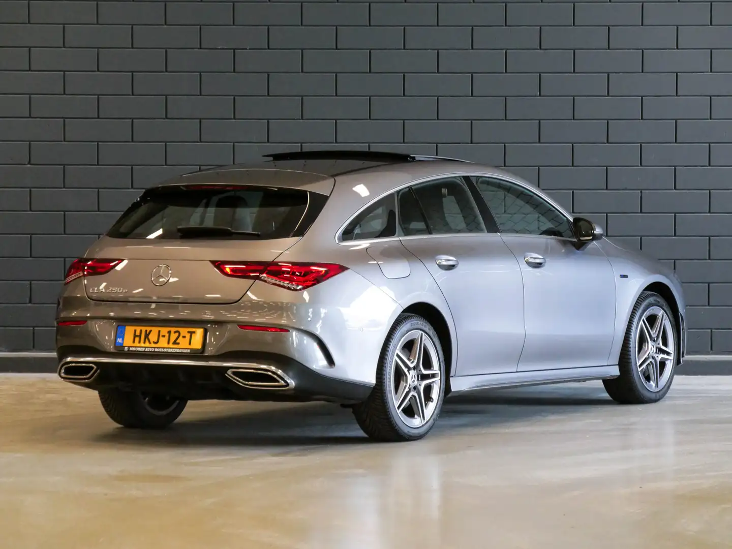 Mercedes-Benz CLA 250 Shooting Brake e Business Solution AMG Limited | P Grijs - 2