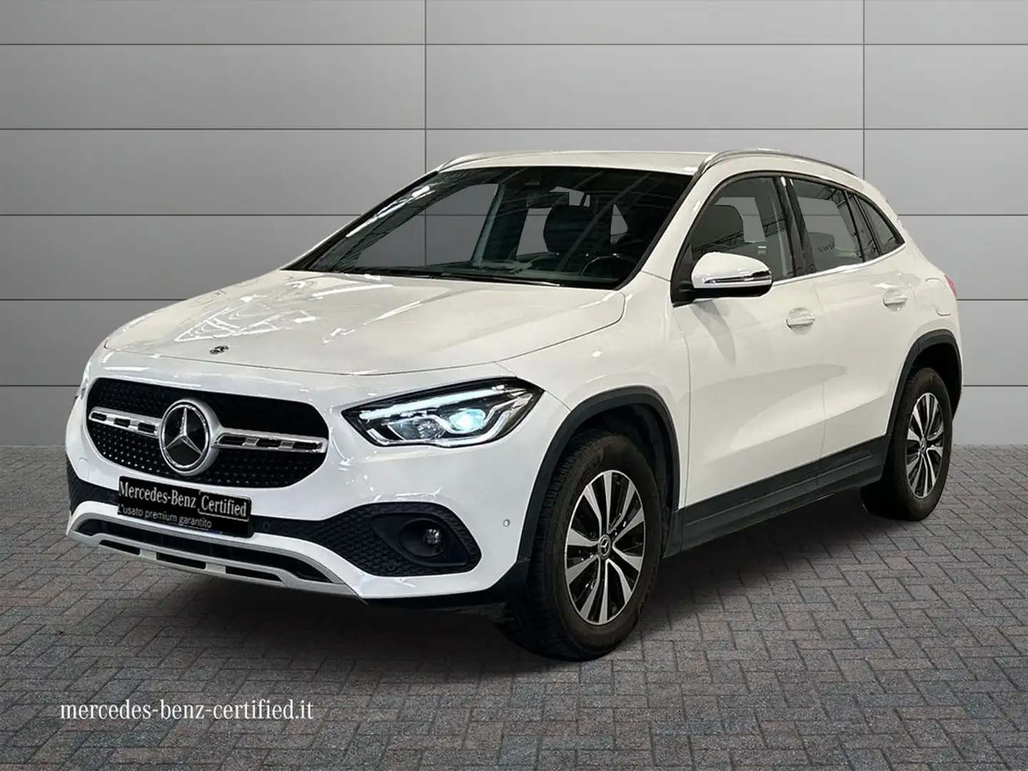Mercedes-Benz GLA 200 200 d Sport auto Bianco - 1
