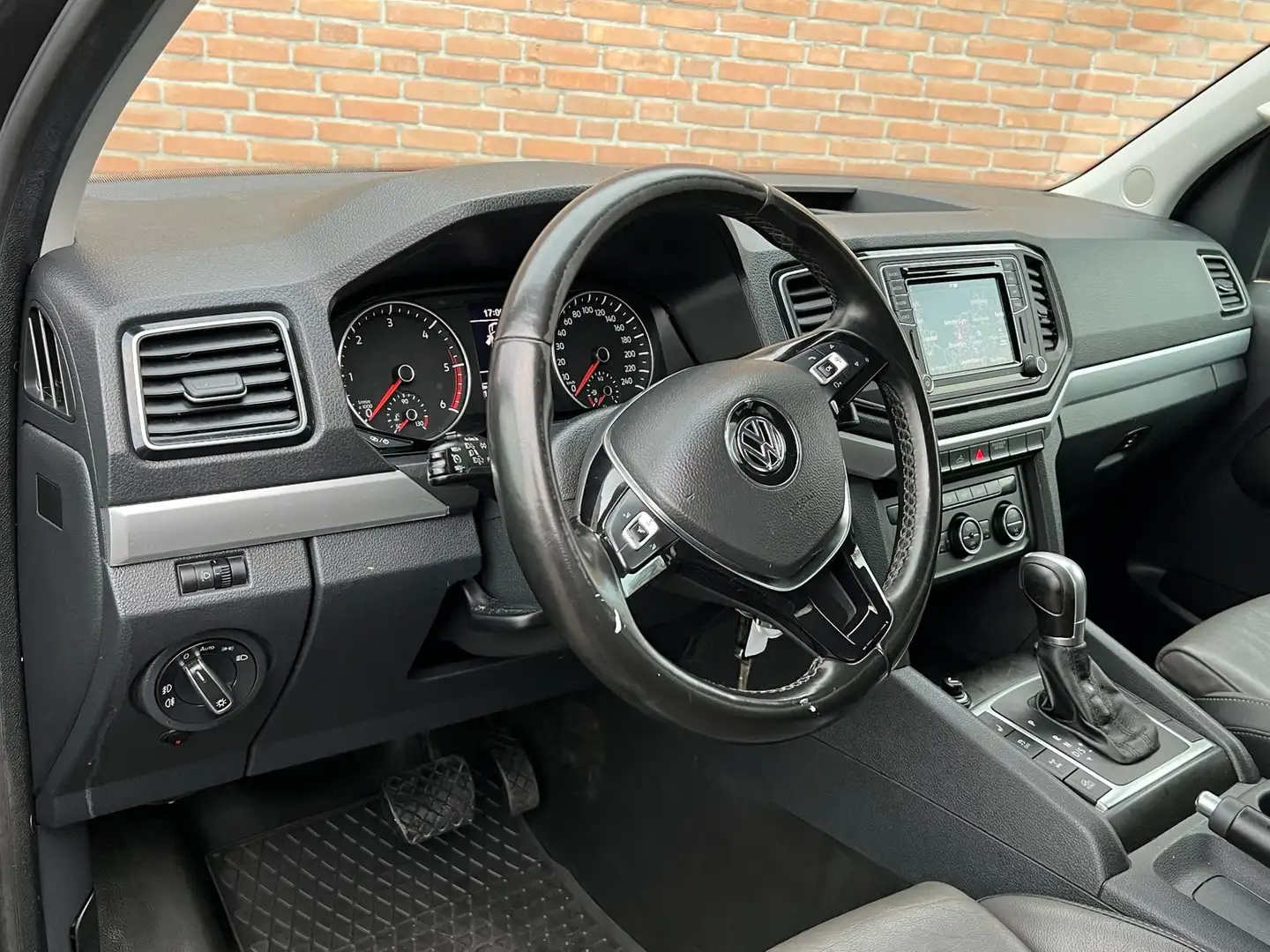 Volkswagen Amarok 3.0TDI 258PK DSG 4Motion Highline Grau - 2