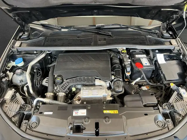 Peugeot 308 view 6