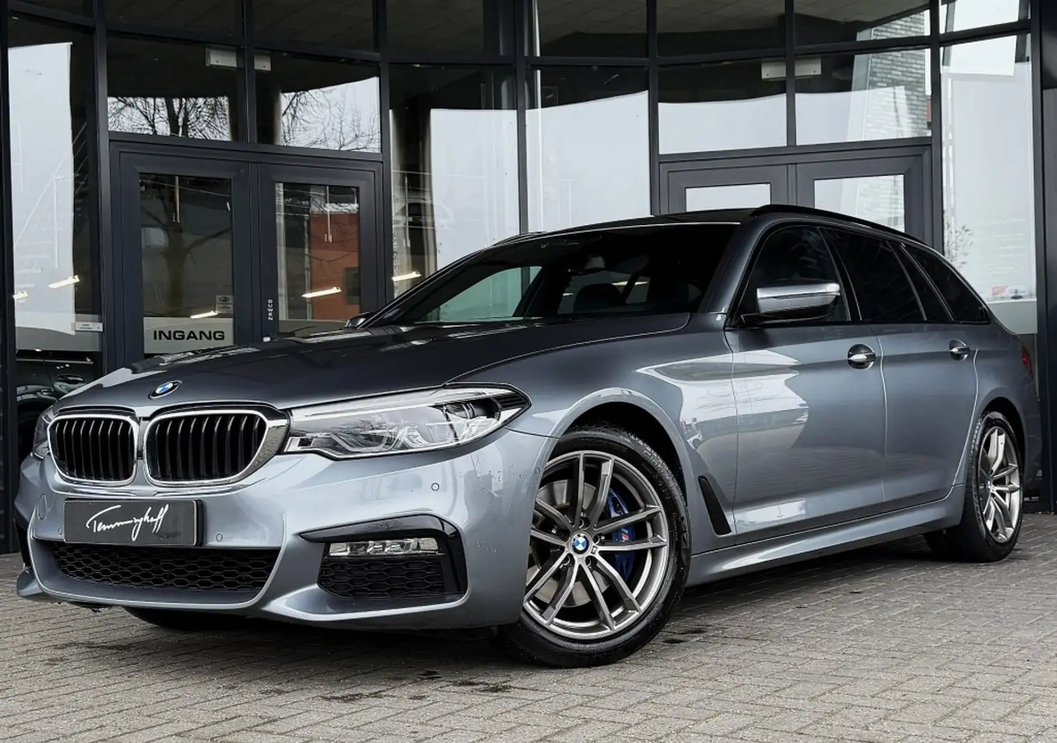 BMW 530 530i X-DRIVE TOURING M-SPORT - PANO - LEDER Gris - 1