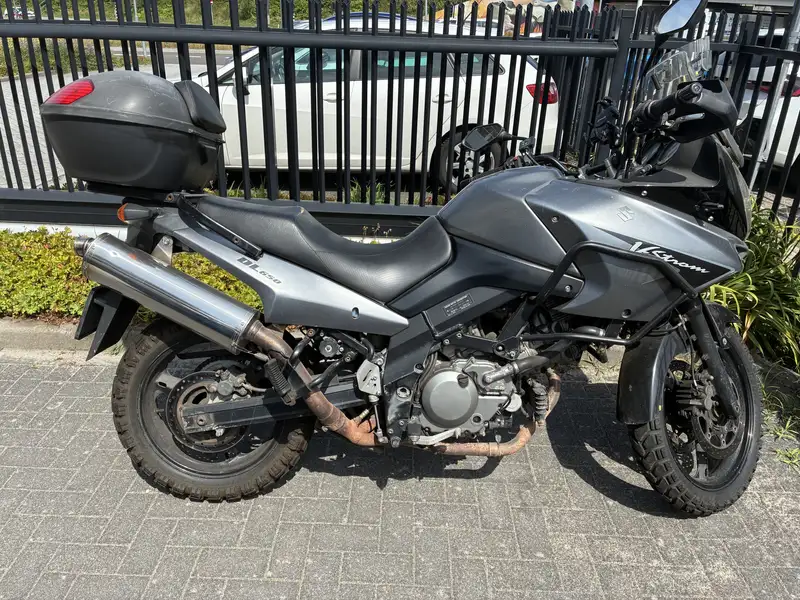 Suzuki V-STROM 650 - foto 6