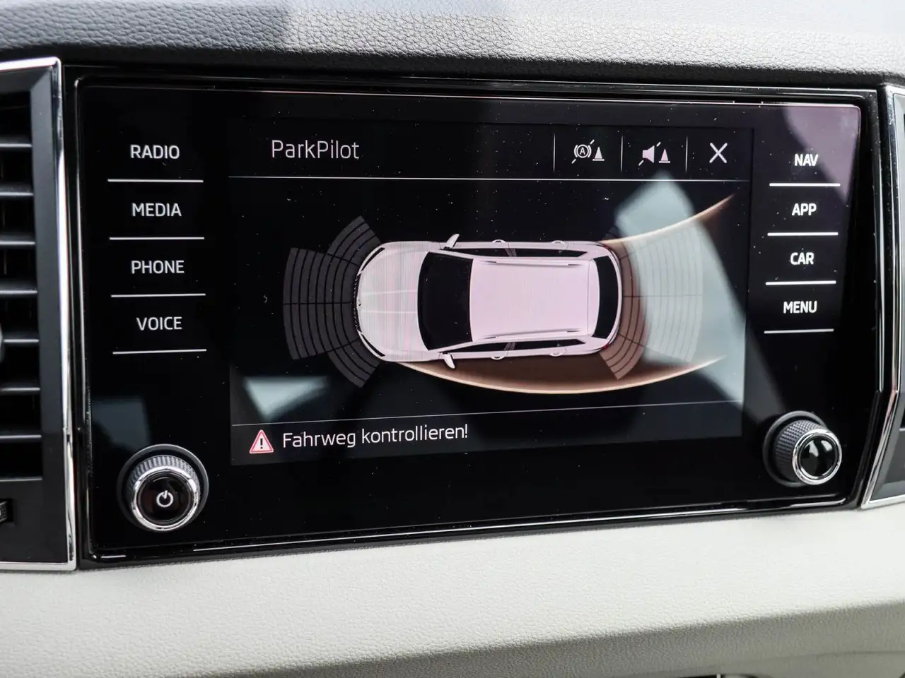 Skoda Karoq 2.0 TDI — photo 11 sur 16