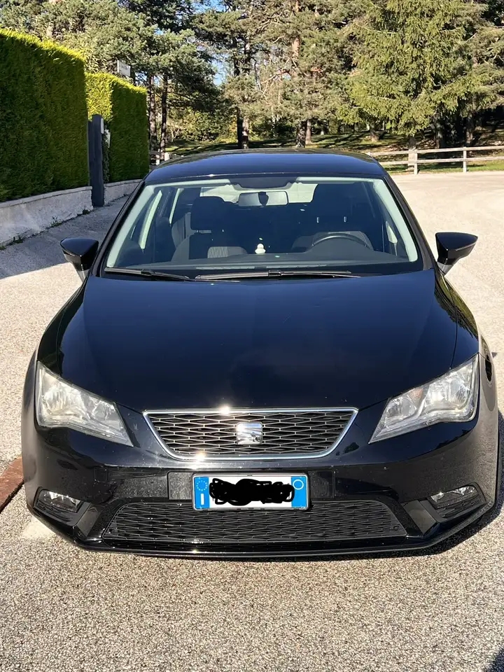 SEAT Leon 5p 1.6 tdi cr Connect s&s 110cv — photo 1 of 7
