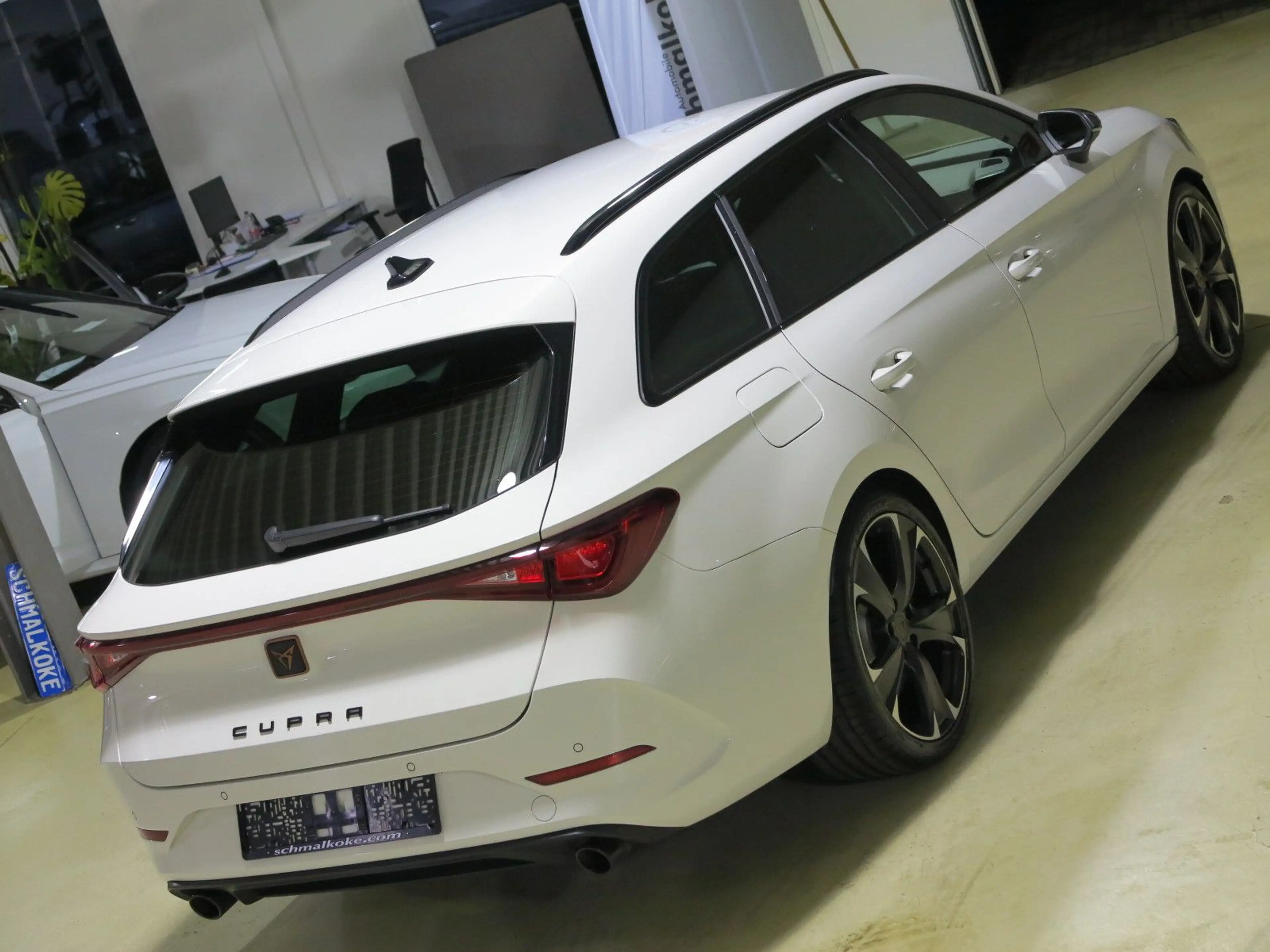 CUPRA Leon Sportstourer 2.0 TSI DSG7 VZ Navi ACC DCC — photo 3