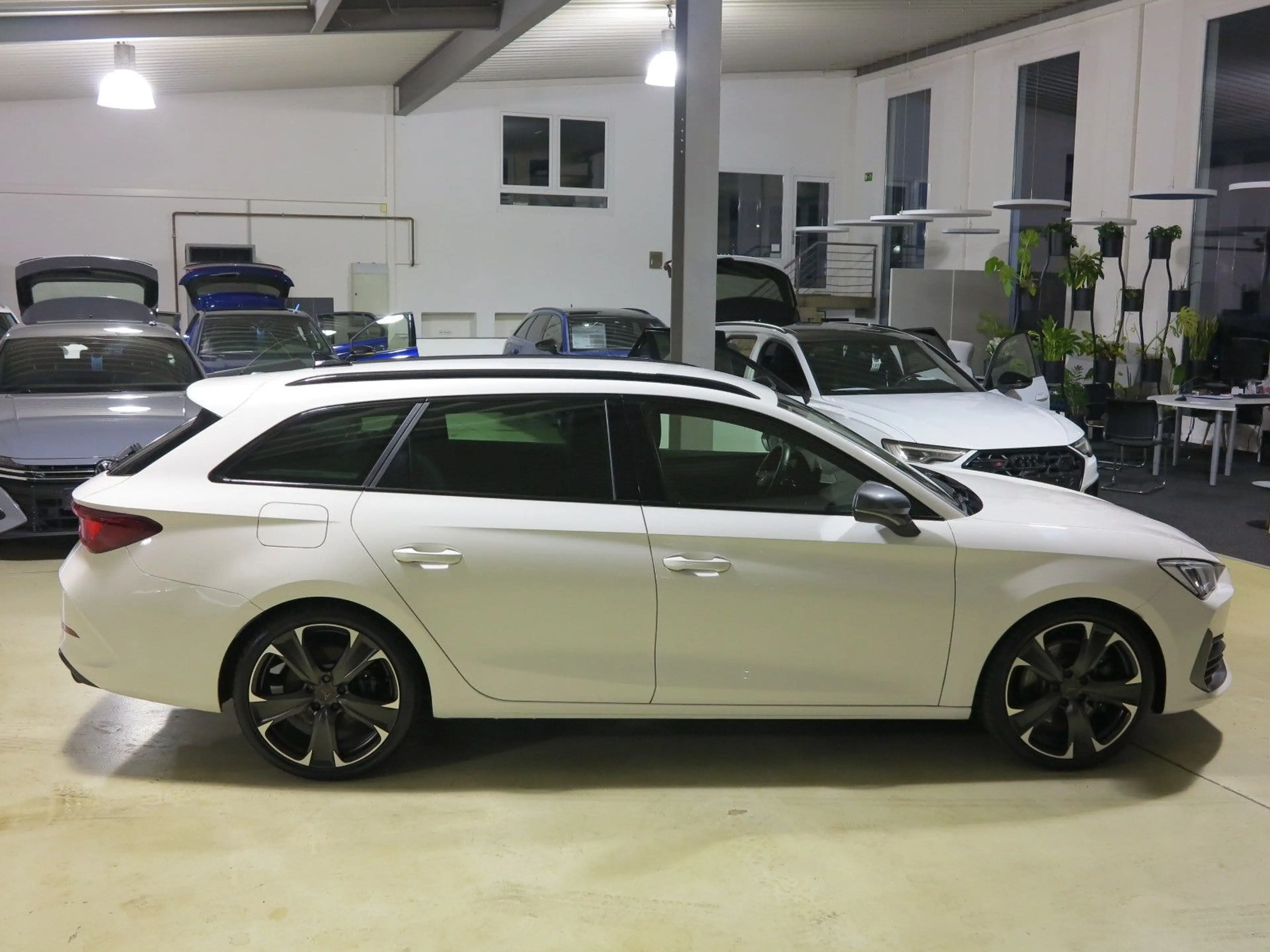 CUPRA Leon Sportstourer 2.0 TSI DSG7 VZ Navi ACC DCC — photo 13