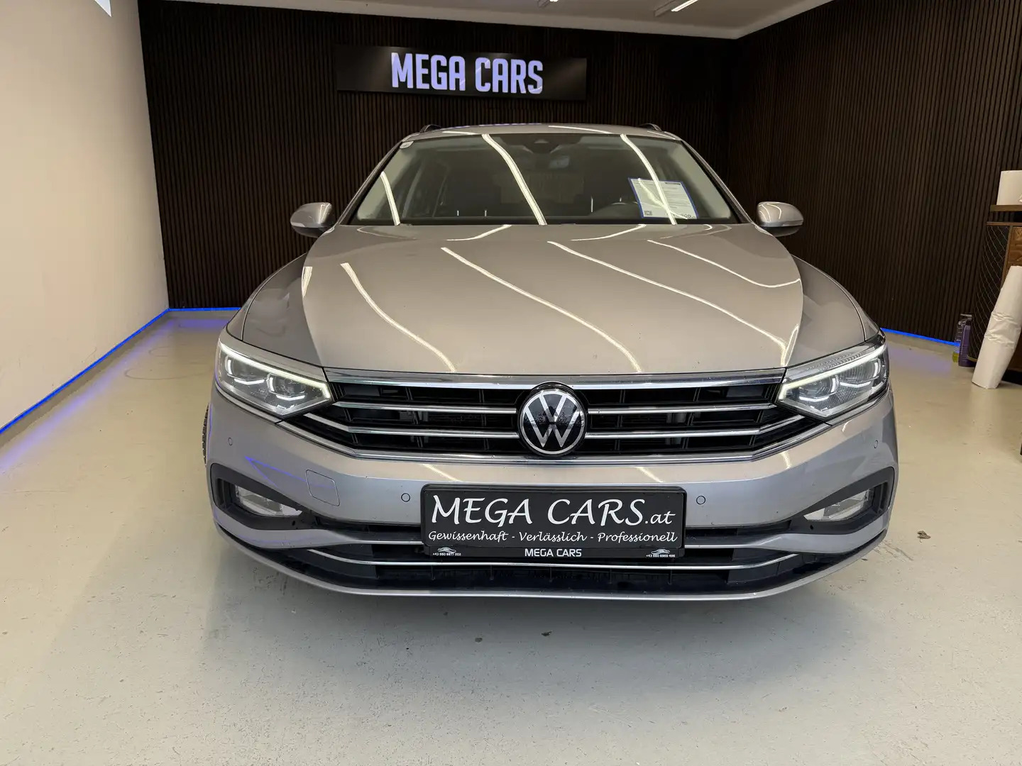 Volkswagen Passat Variant Grau - 1