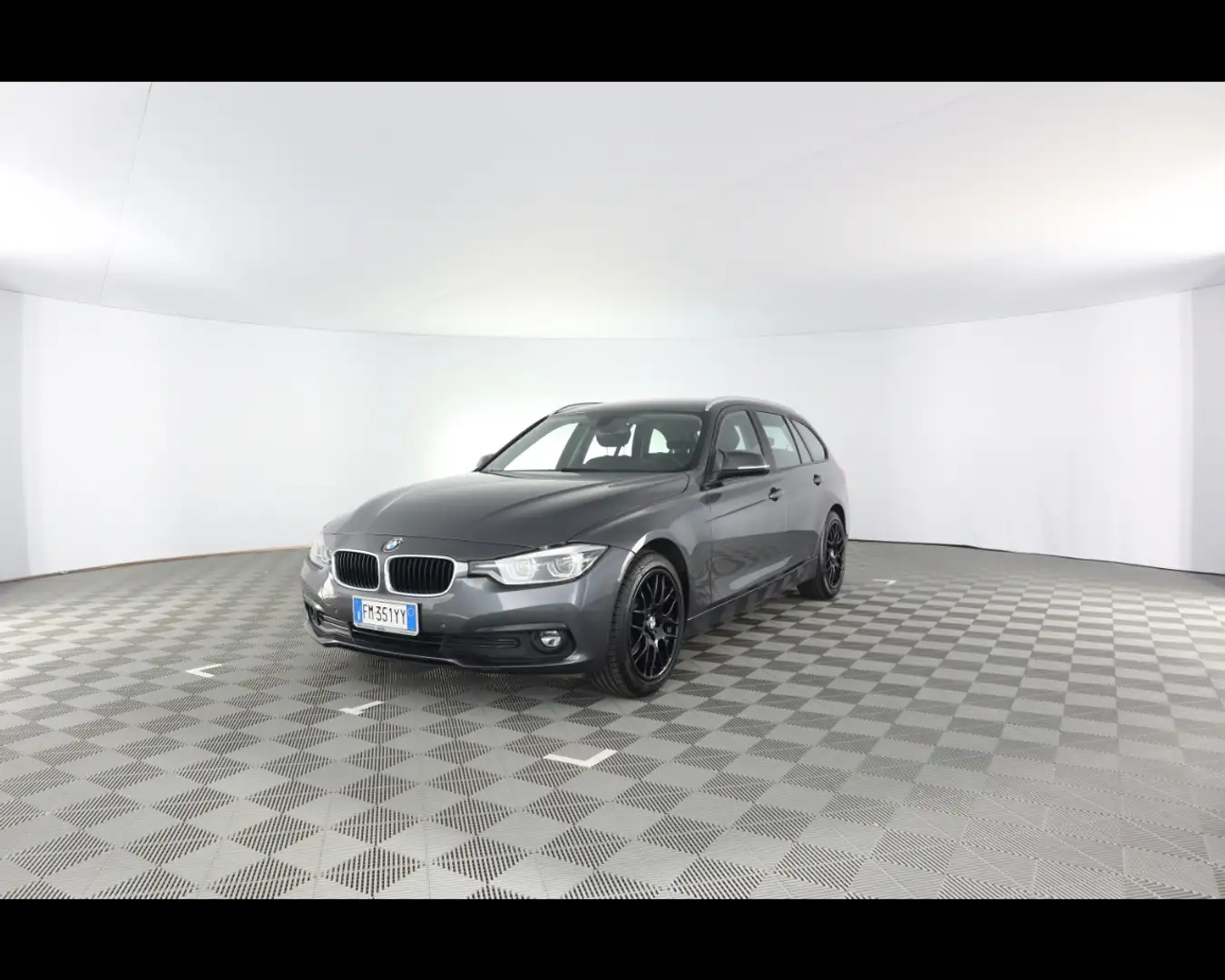 BMW 320 d Business Advantage auto Grey - 2