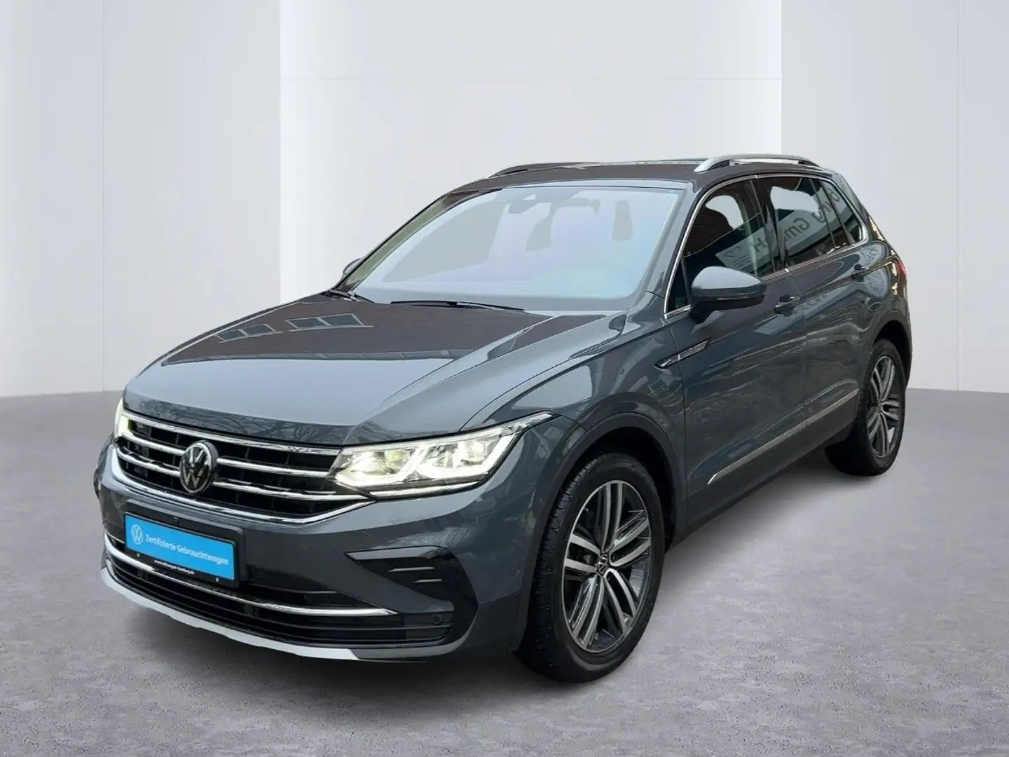 Volkswagen Tiguan Elegance 2,0 l TDI DSG Kamera Navi Standh Silber - 2