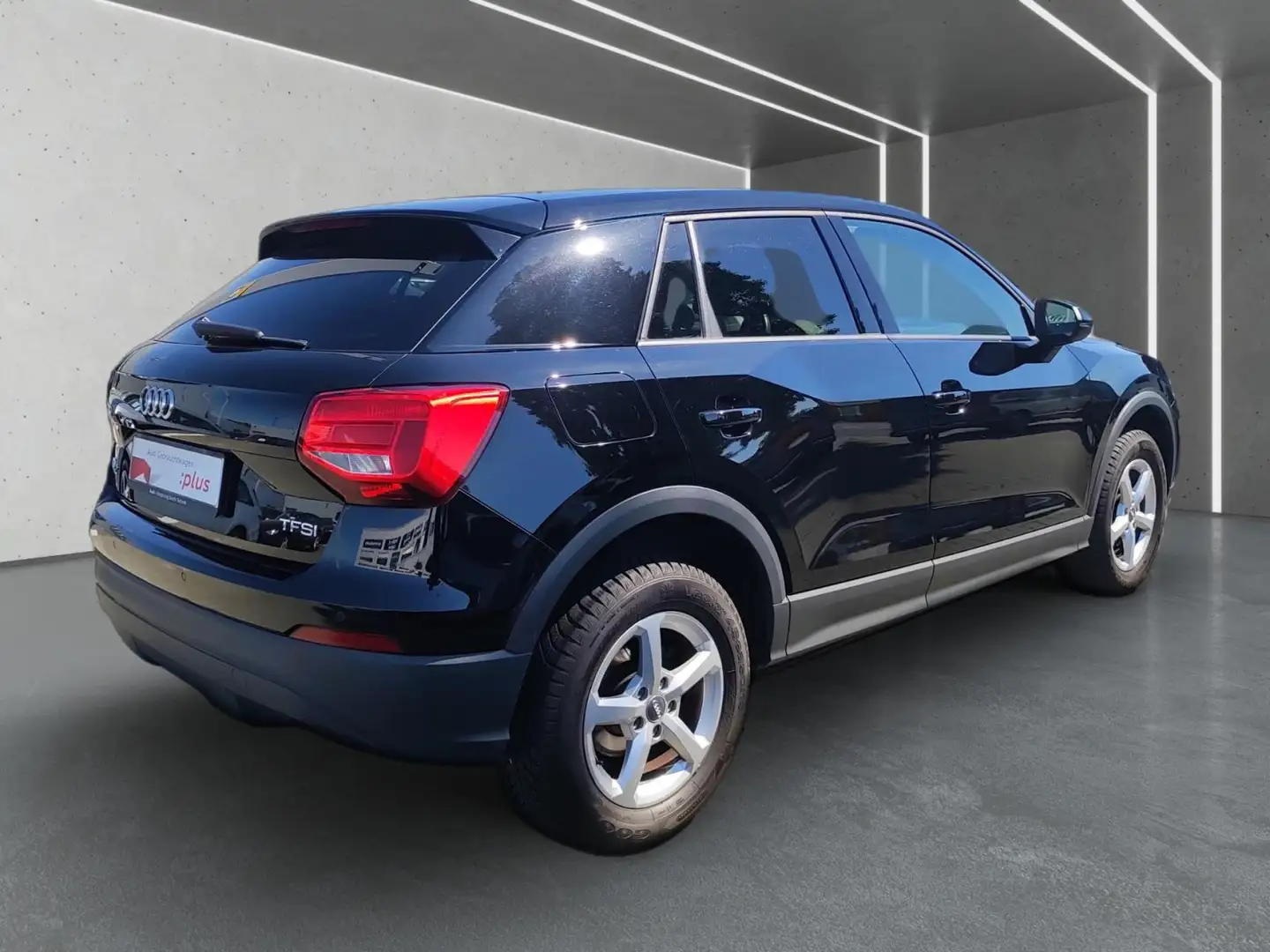Audi Q2 1.4 TFSI *PDC+*SHZ*KLIMA* Schwarz - 2