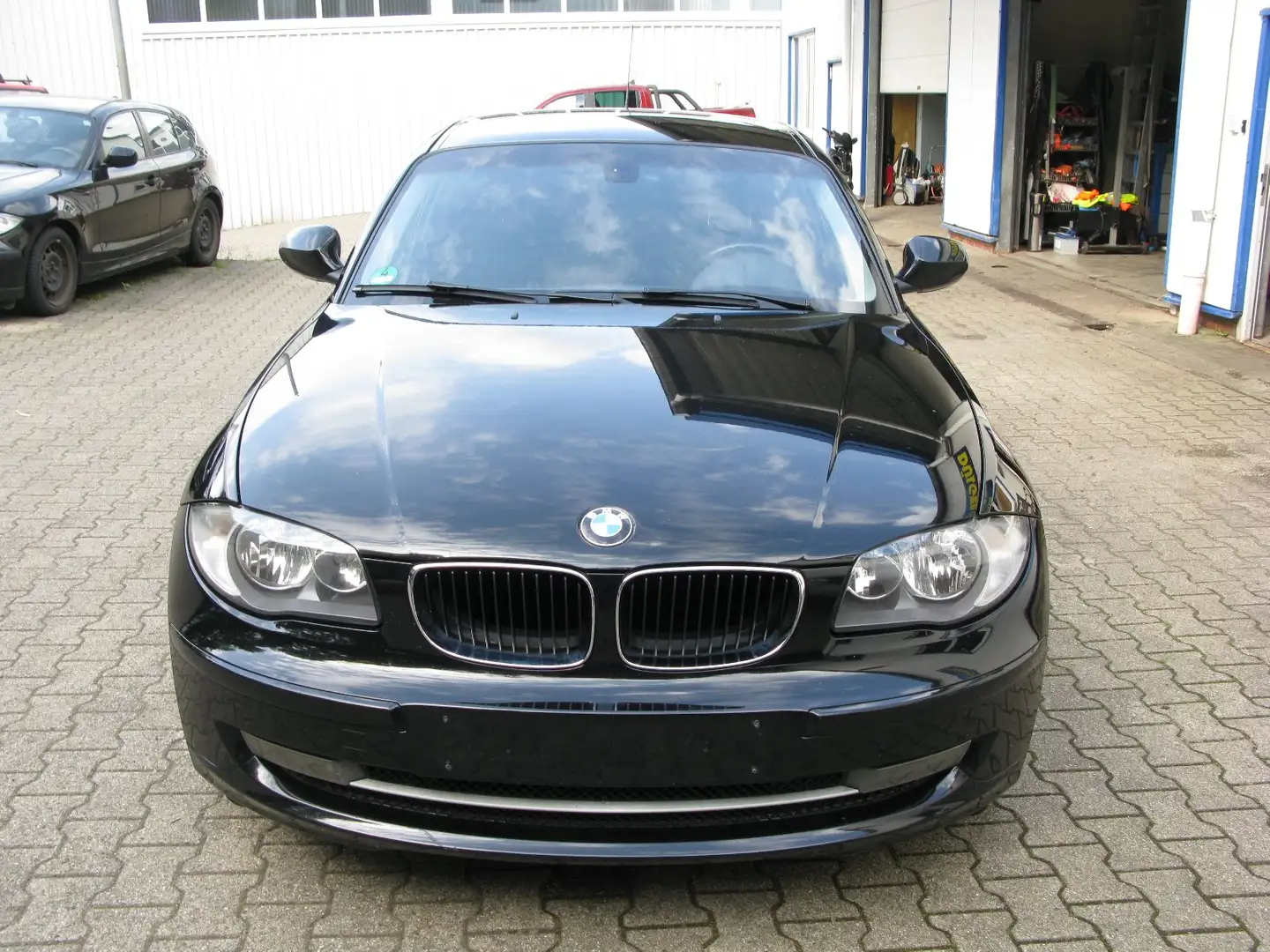 BMW 120 i Lim. (E81/E87) Negro - 2