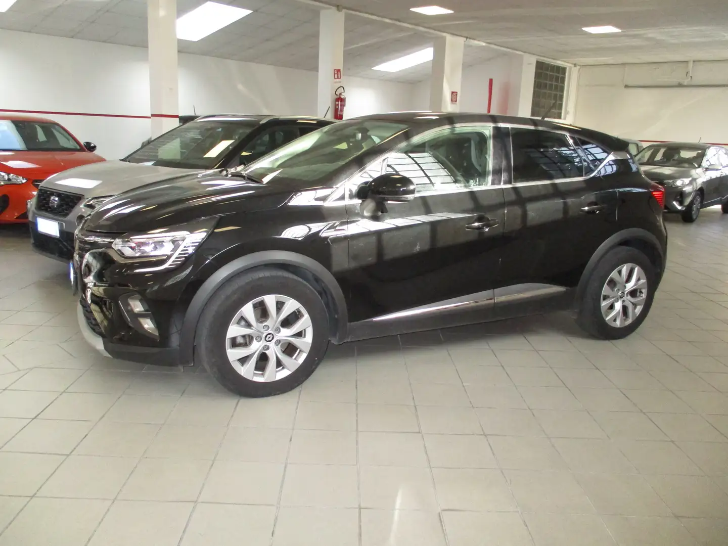 Renault Captur 1.6 E-TECH FULL HYBRID INTENS-N1(145CV)UNIPROPRIET Noir - 1