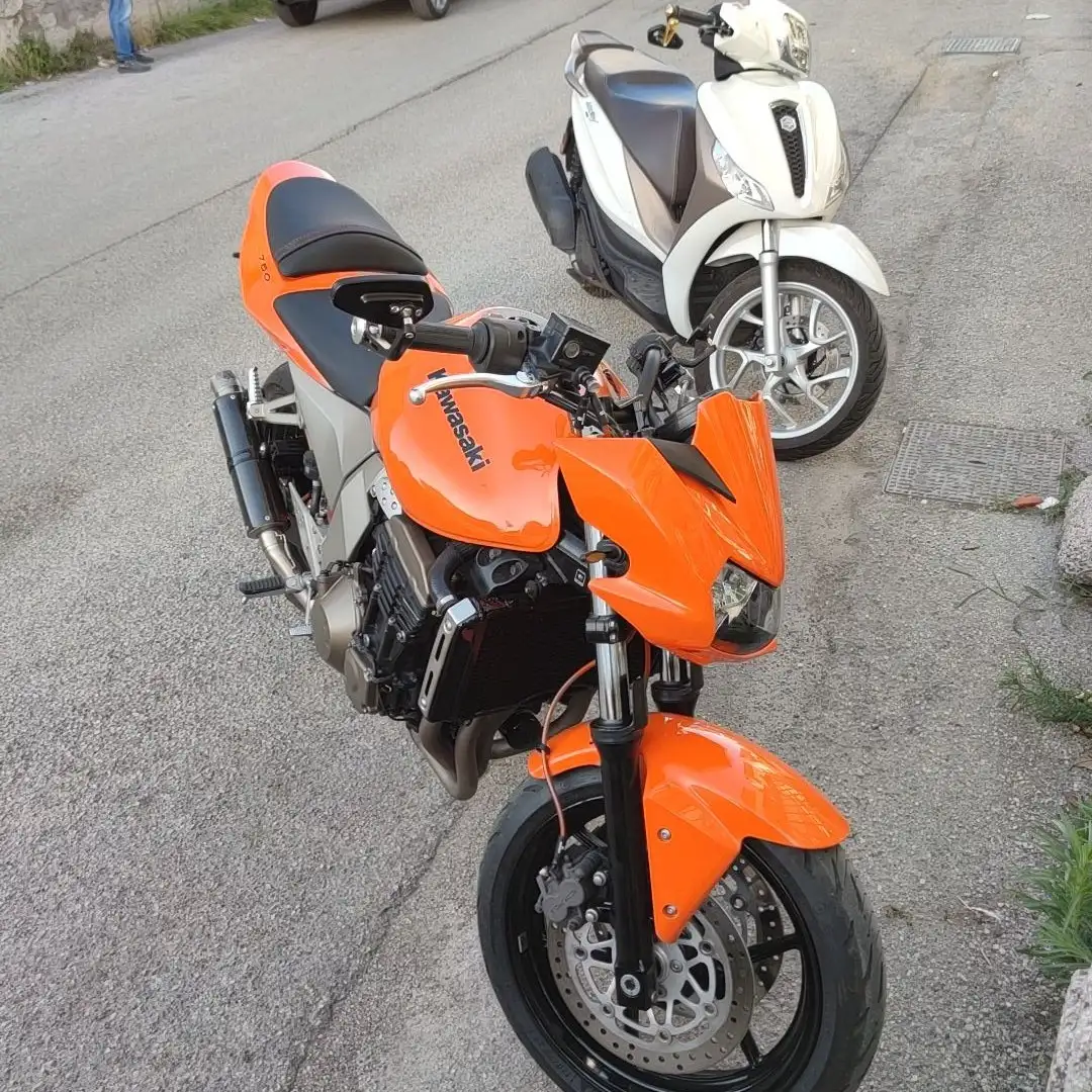 Kawasaki Z 750 Orange - 2