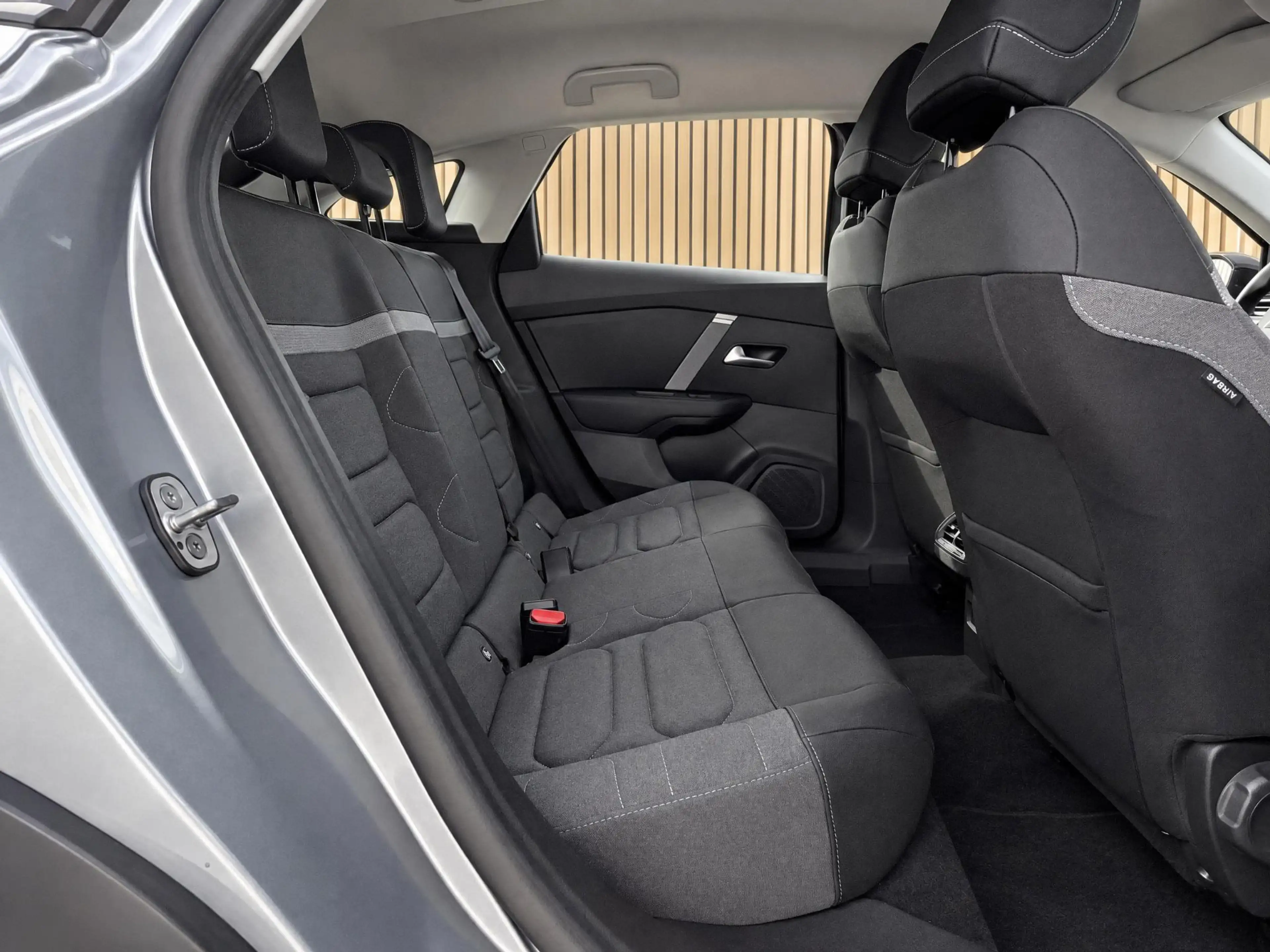 Citroen E-C4 Electric You 50 kWh | SOH 96.4%/Camera/Climate — photo 12