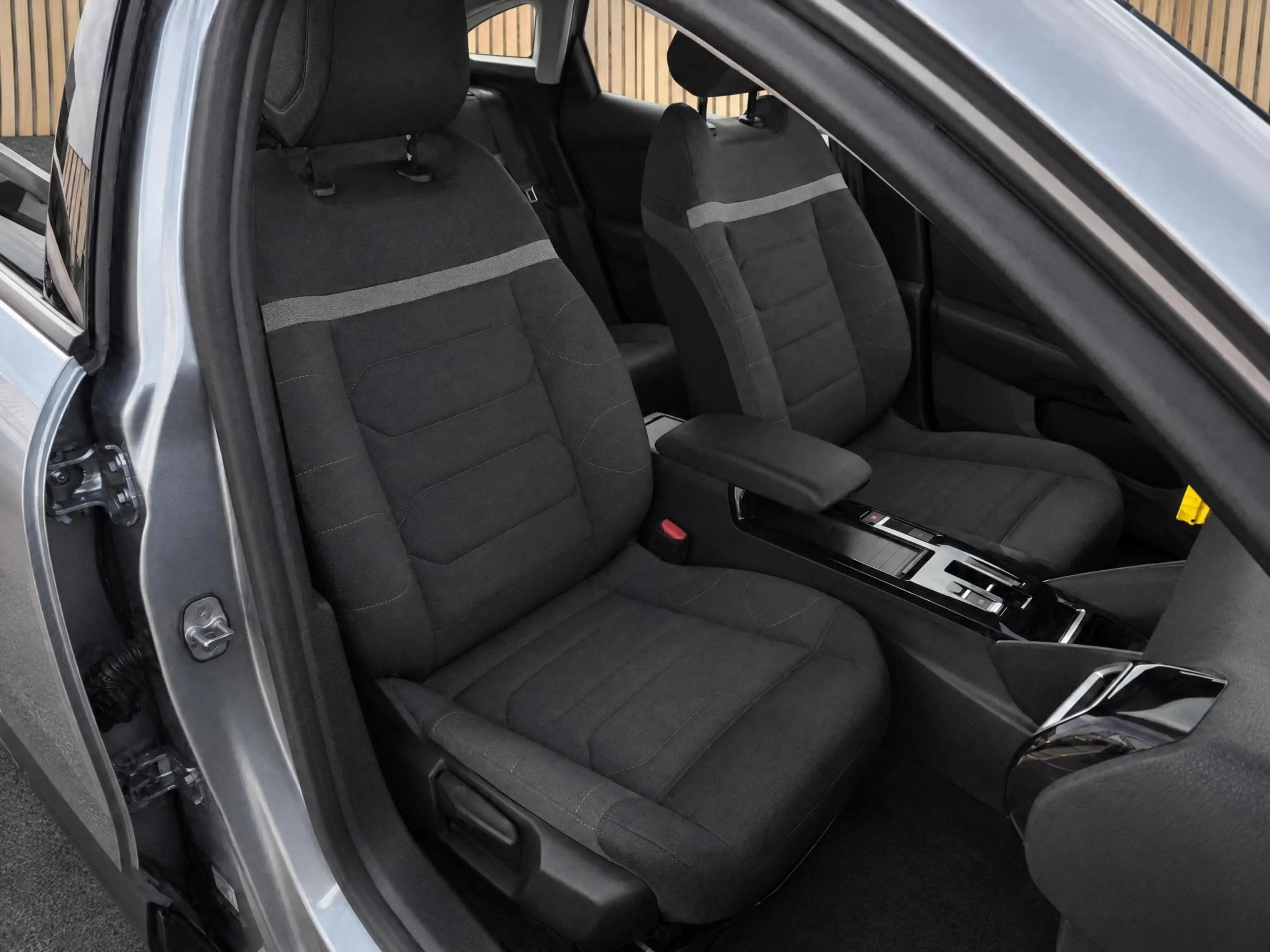 Citroen E-C4 Electric You 50 kWh | SOH 96.4%/Camera/Climate — photo 11