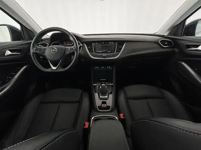 Opel Grandland X view 6