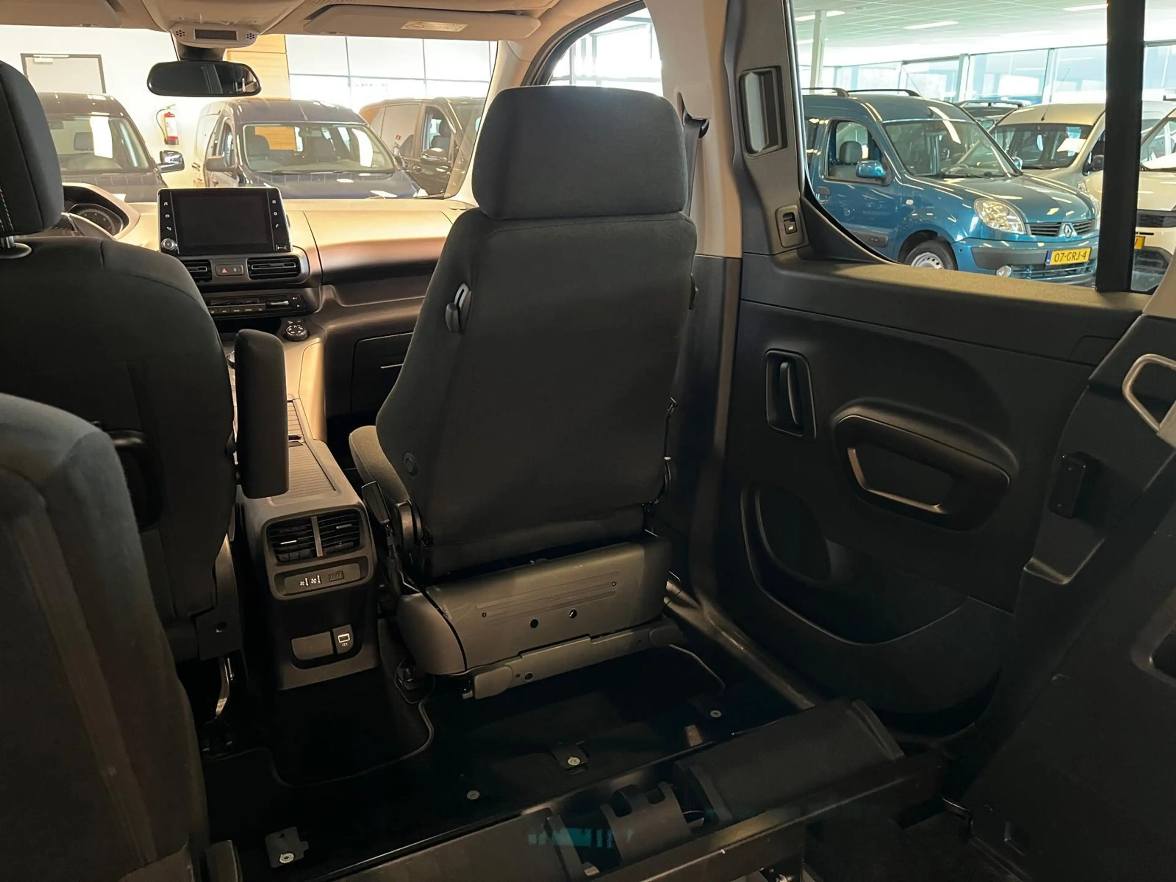 Peugeot Rifter L2 Rolstoelauto Automaat + Draaistoel Turny Evo — photo 7