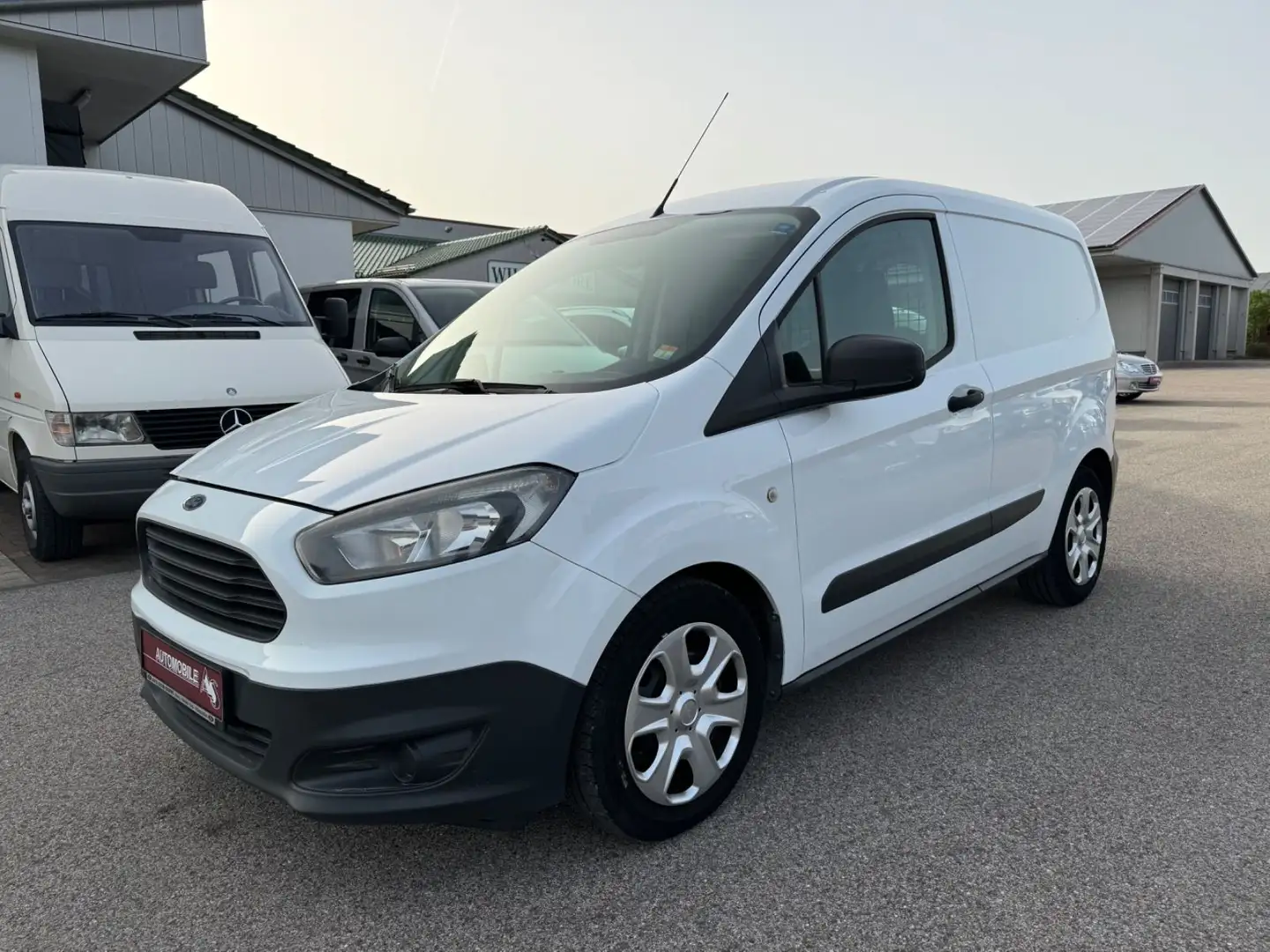 Ford Transit Courier Basis Weiß - 1