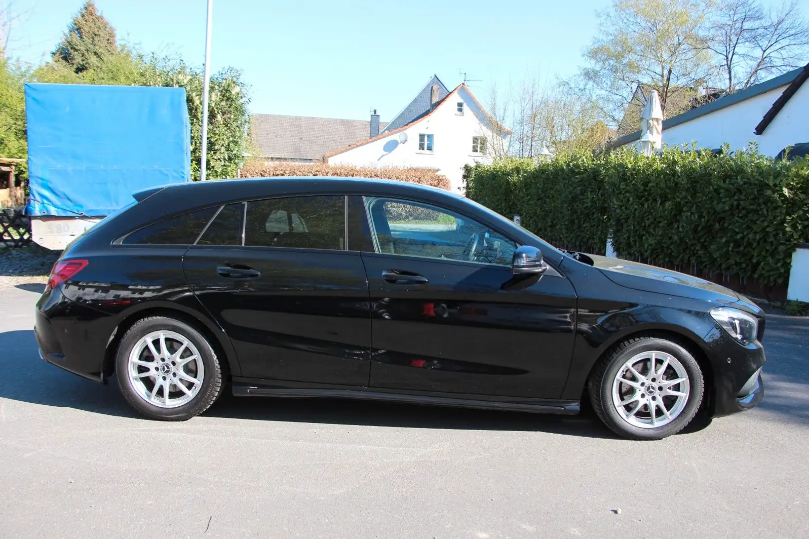 Mercedes-Benz CLA 200 LED*NAVI*PDC*/47116 Schwarz - 2
