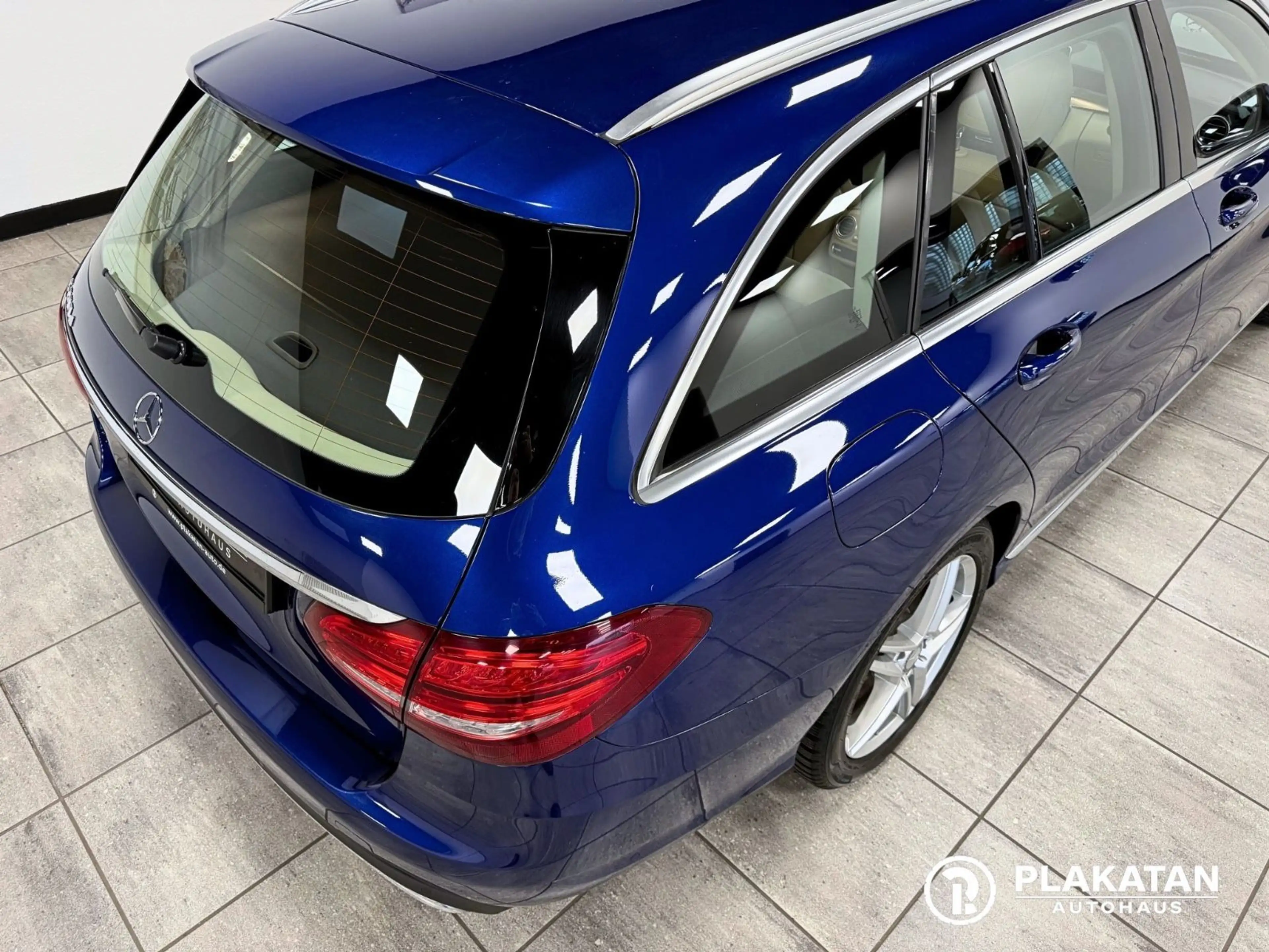 Mercedes-Benz C 200 d Kamera Airmatic Head-Up Leder MB-Service — photo 10