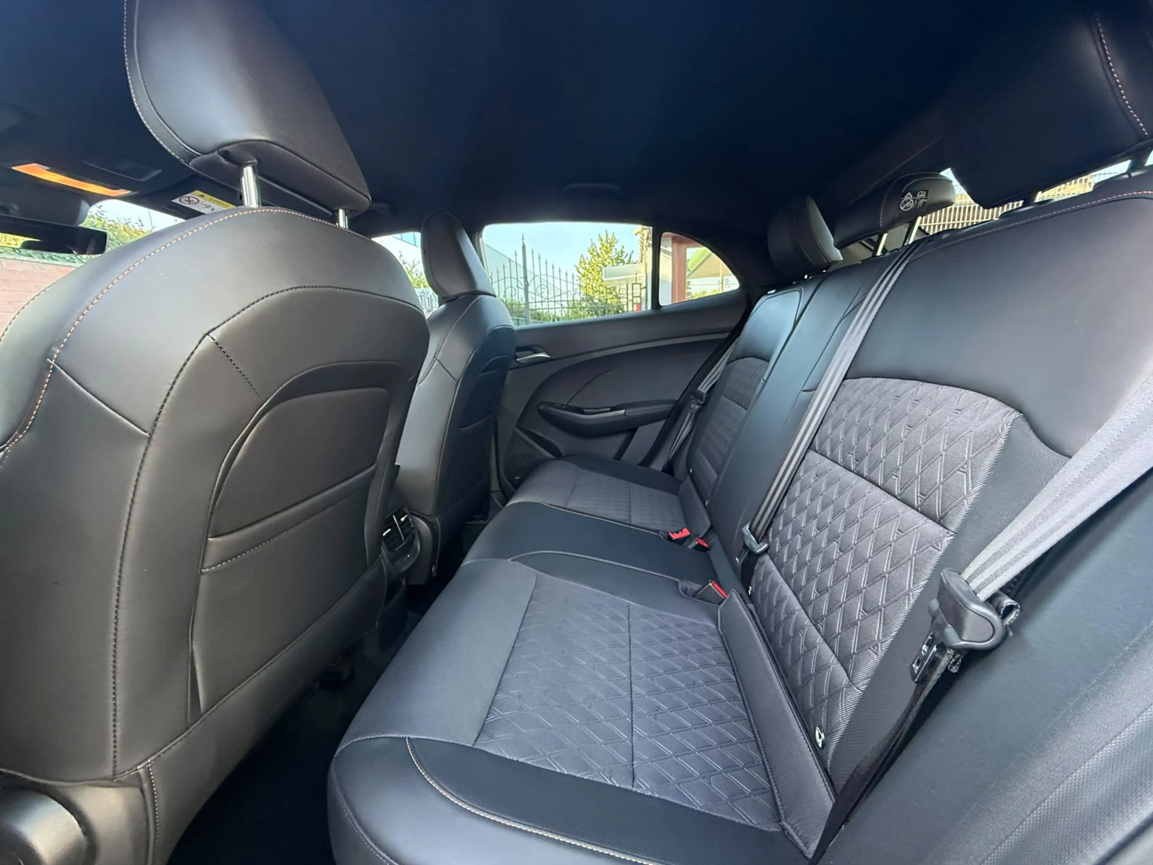 MG MG3 8000 km Seulement - 2025 - Hybride — photo 11