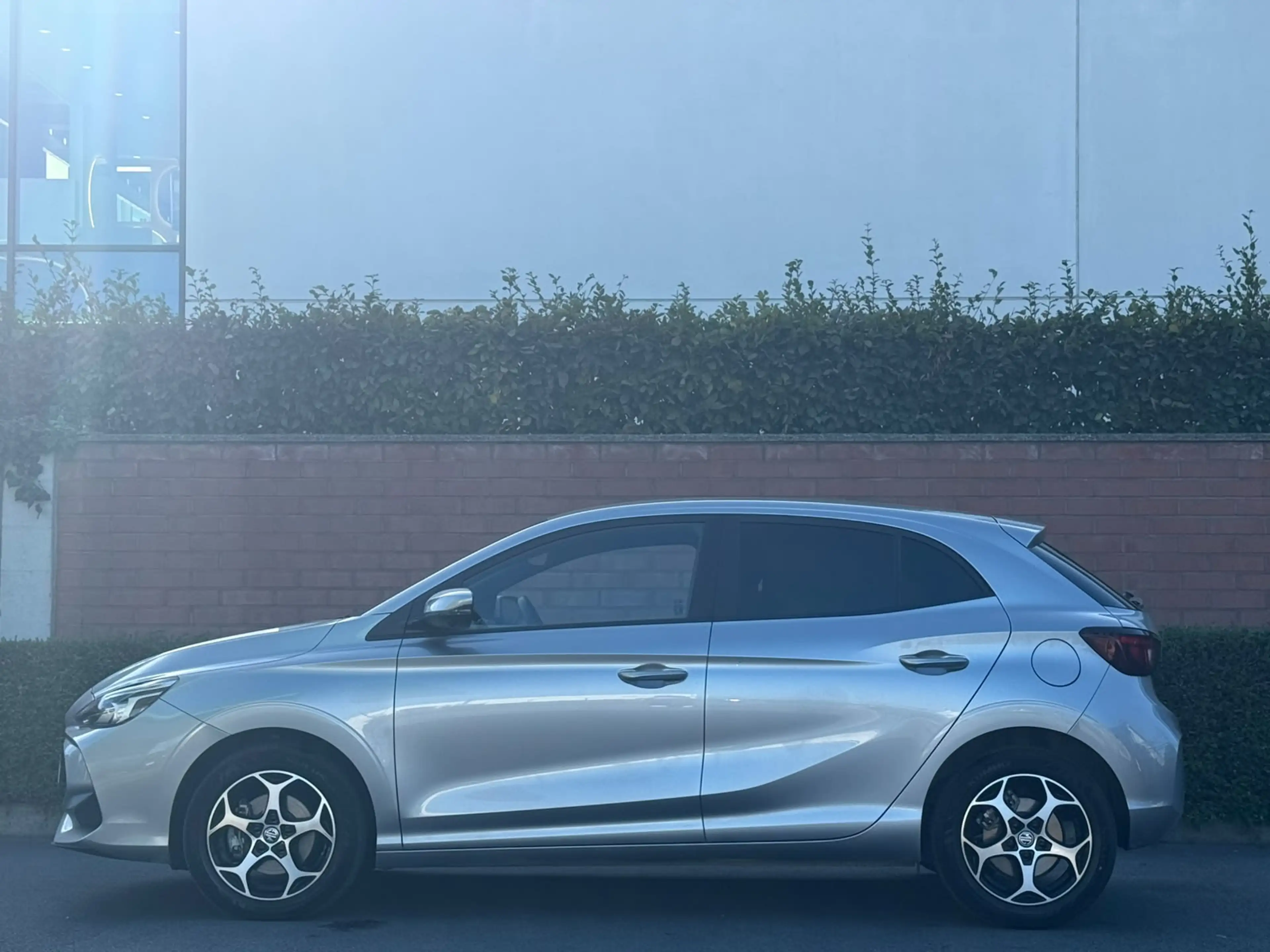 MG MG3 8000 km Seulement - 2025 - Hybride — photo 5